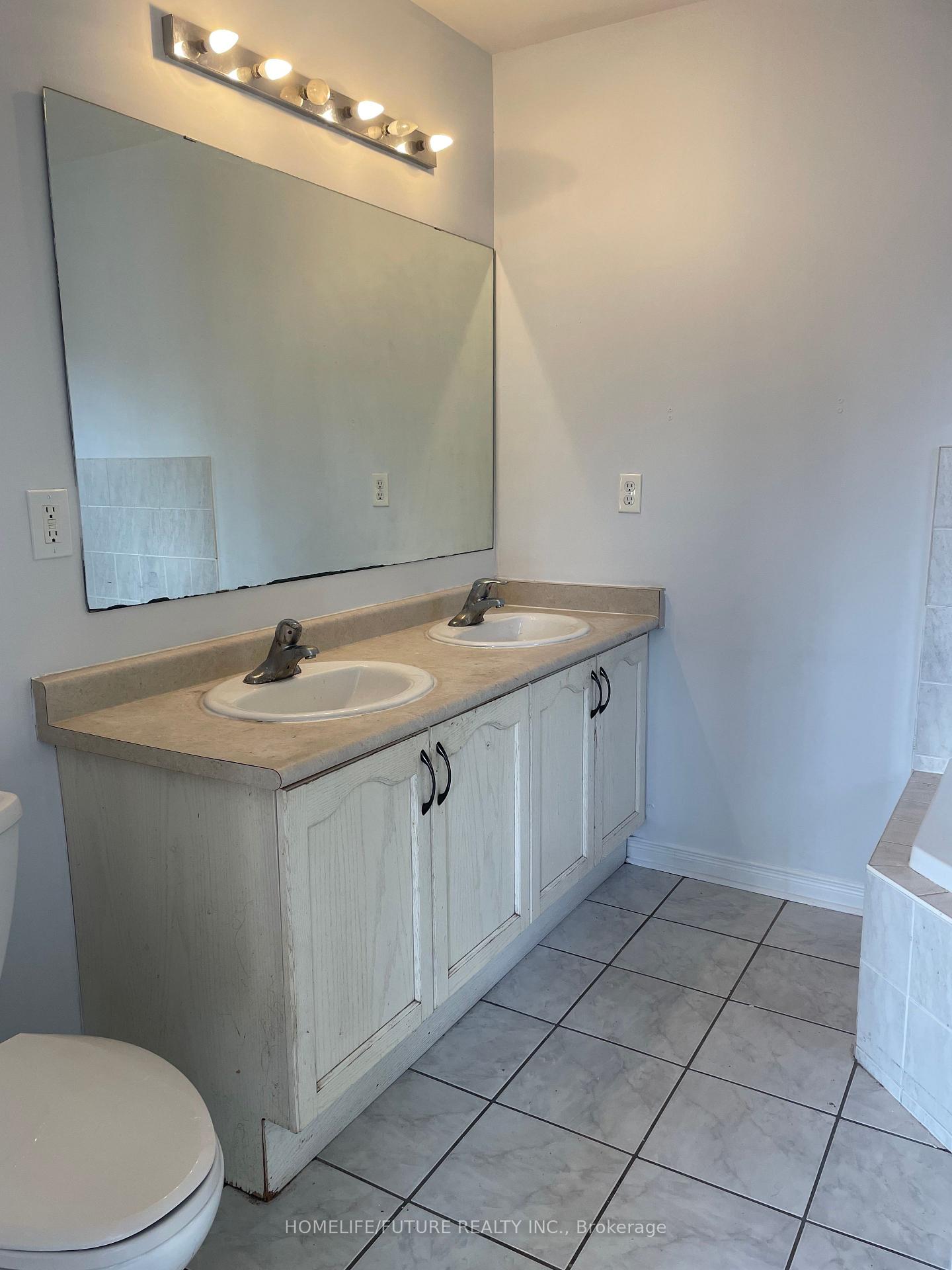 Photo 9 of 78 Jack Monkman Crescent, Markham, Cedarwood — HOMEH