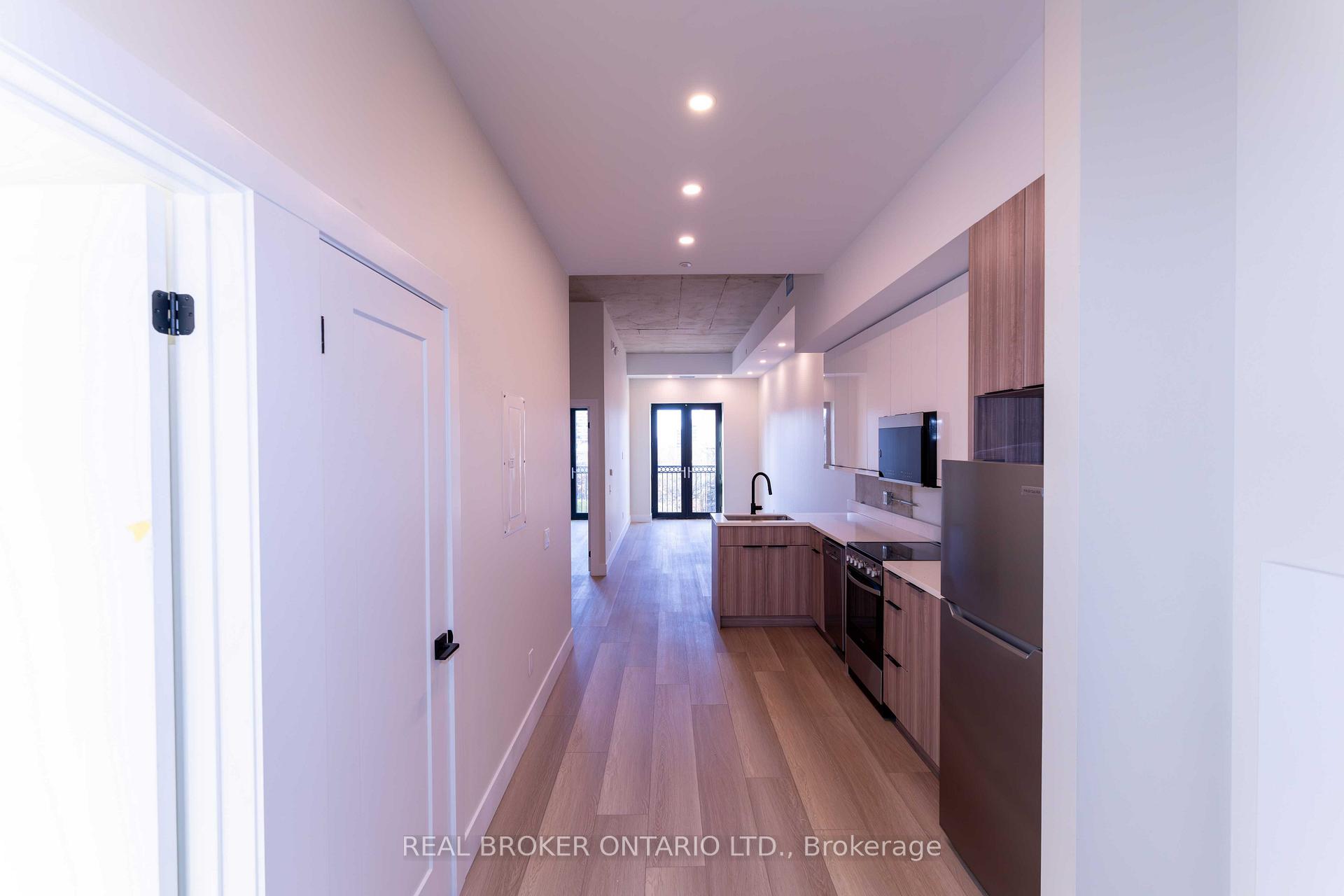 Photo 2 of Unit 301, 169 James Street S, Hamilton, Corktown — HOMEH