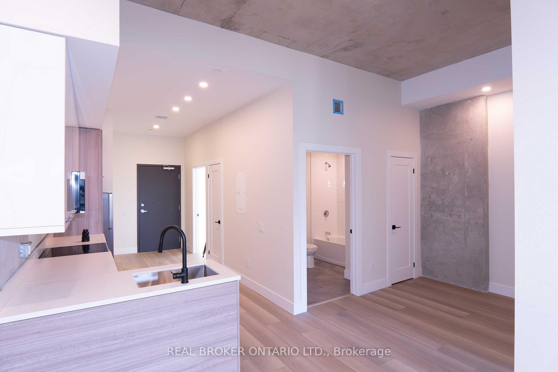 Photo 3 of Unit 301, 169 James Street S, Hamilton, Corktown — HOMEH