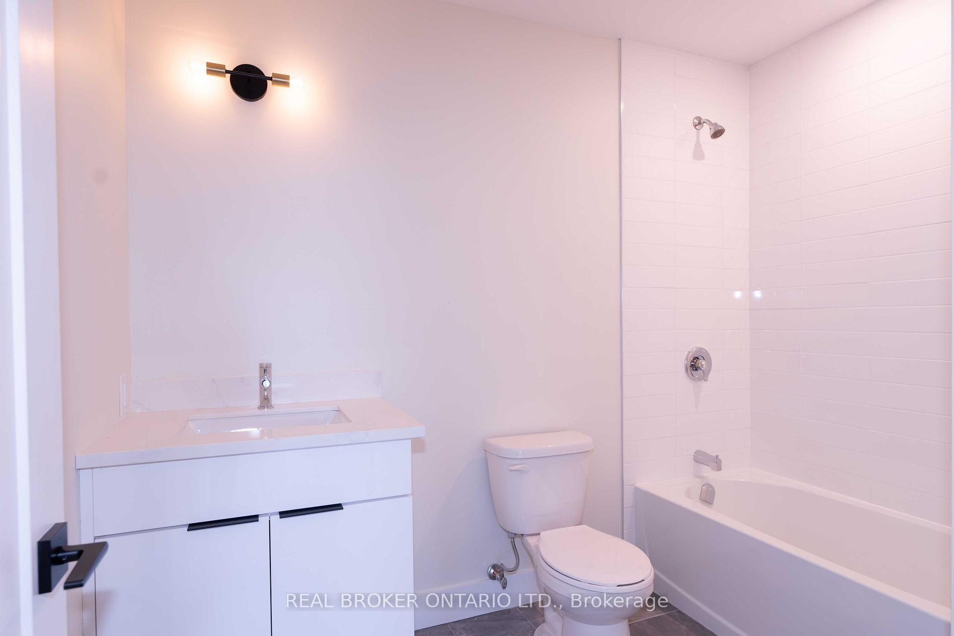 Photo 11 of Unit 301, 169 James Street S, Hamilton, Corktown — HOMEH