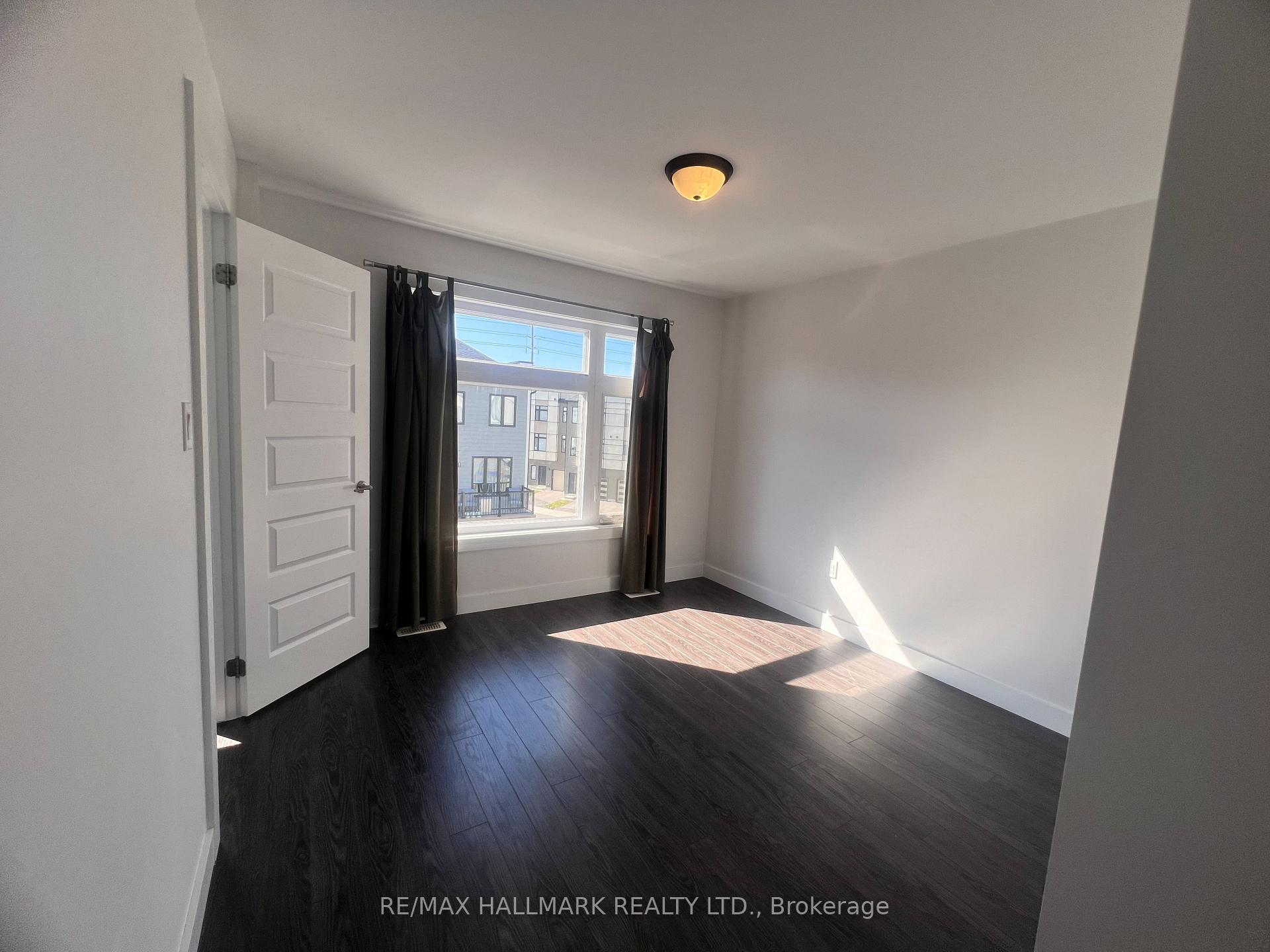 Photo 9 of Unit 18, 540 Essa Road, Barrie, Holly — HOMEH