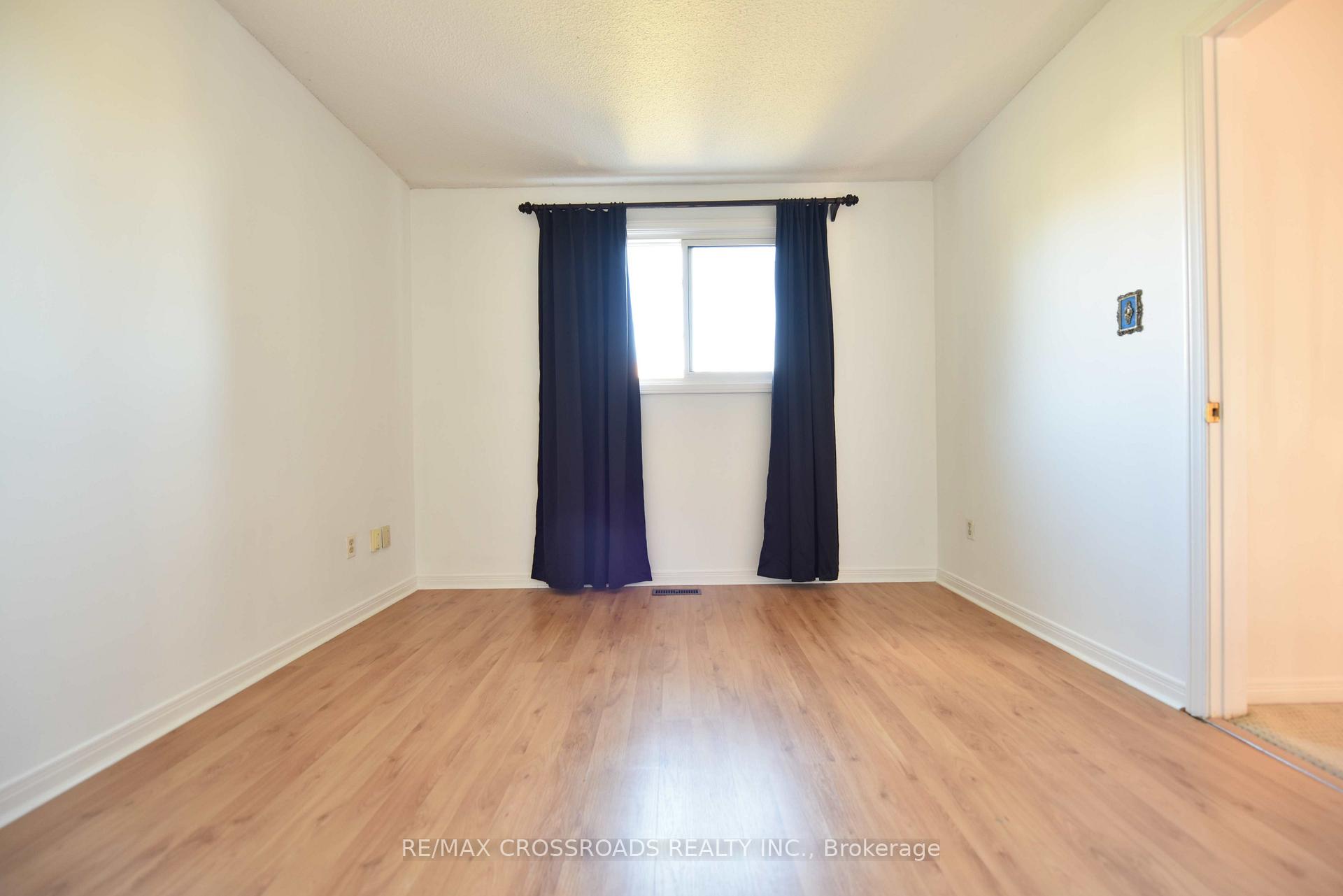 Photo 14 of 32 Buchanan Drive, Markham, Unionville — HOMEH