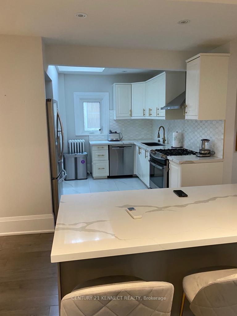 Photo 7 of 524 Castlefield Avenue, Toronto, Forest Hill North — HOMEH