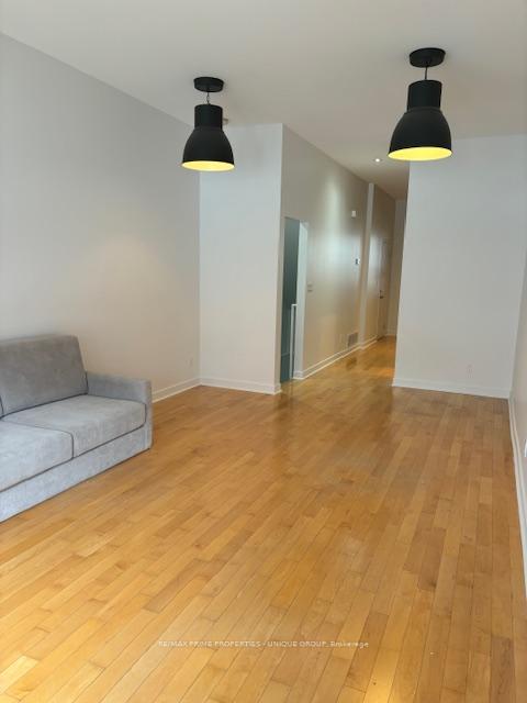 Photo 12 of 1105 Dundas Street E, Toronto, South Riverdale — HOMEH