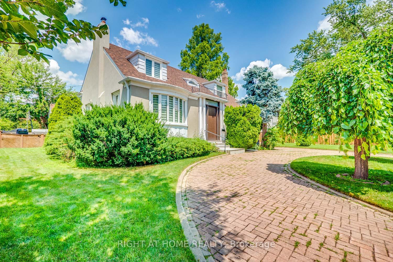 Photo 5 of 76 Caribou Road E, Toronto, Bedford Park-Nortown — HOMEH