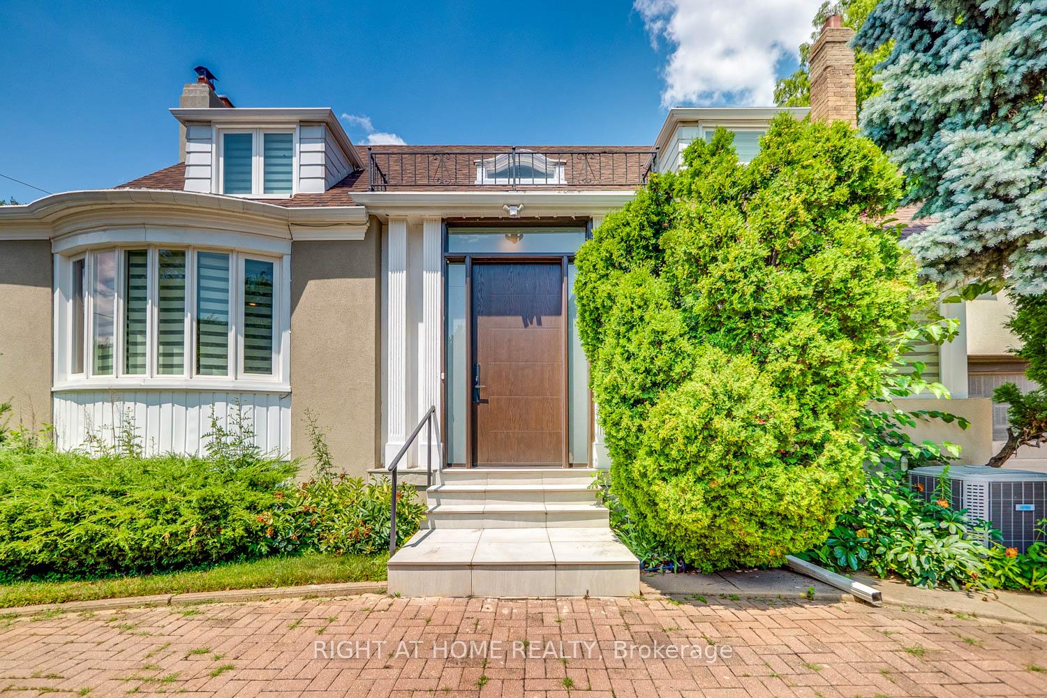 Photo 2 of 76 Caribou Road E, Toronto, Bedford Park-Nortown — HOMEH