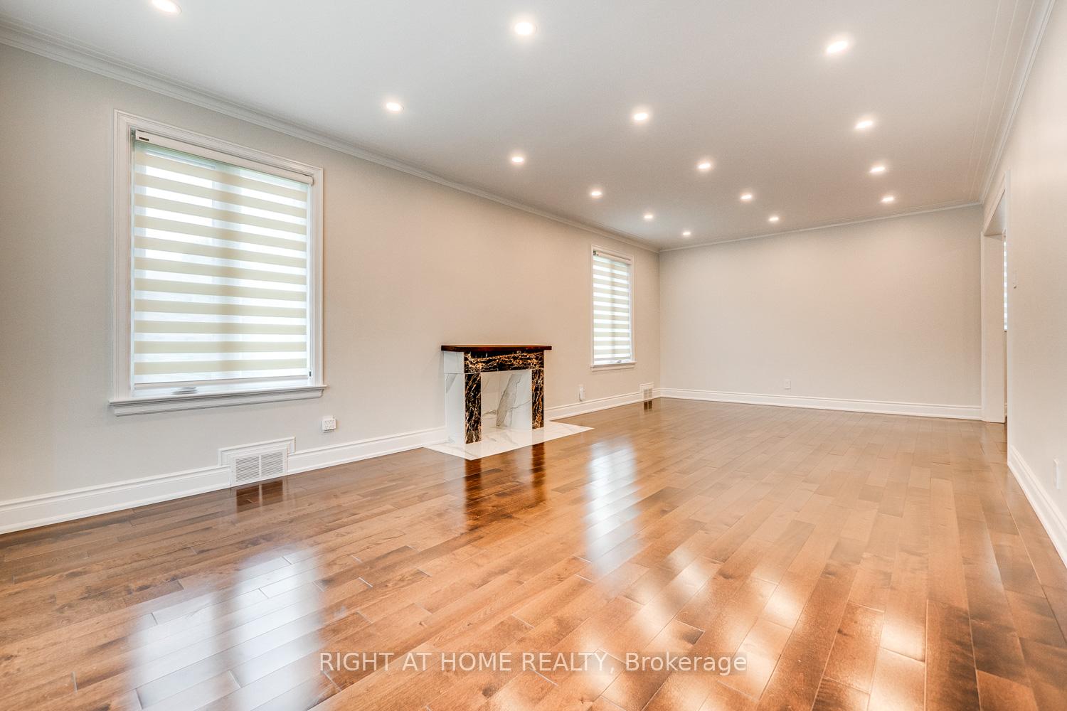 Photo 10 of 76 Caribou Road E, Toronto, Bedford Park-Nortown — HOMEH