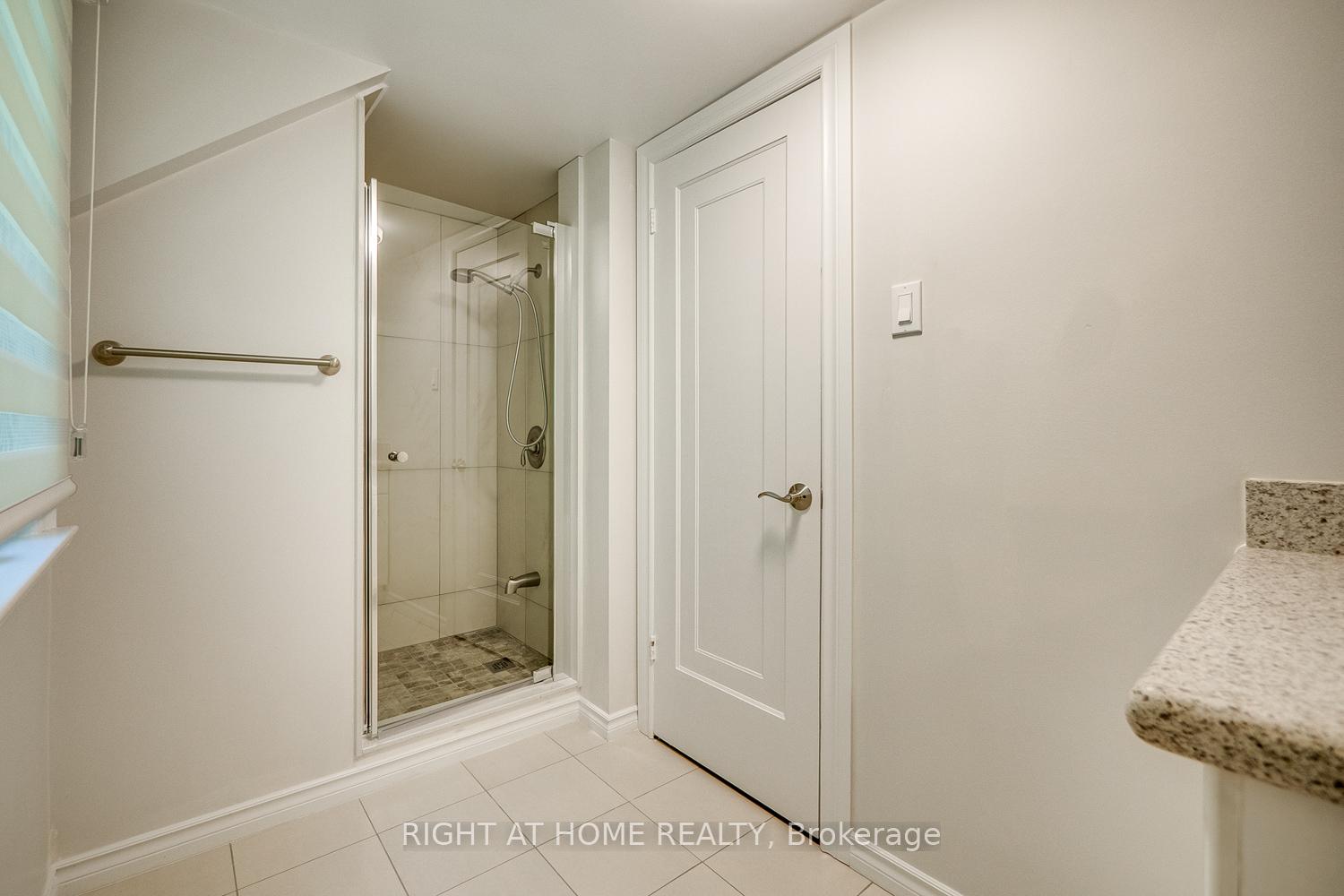 Photo 19 of 76 Caribou Road E, Toronto, Bedford Park-Nortown — HOMEH