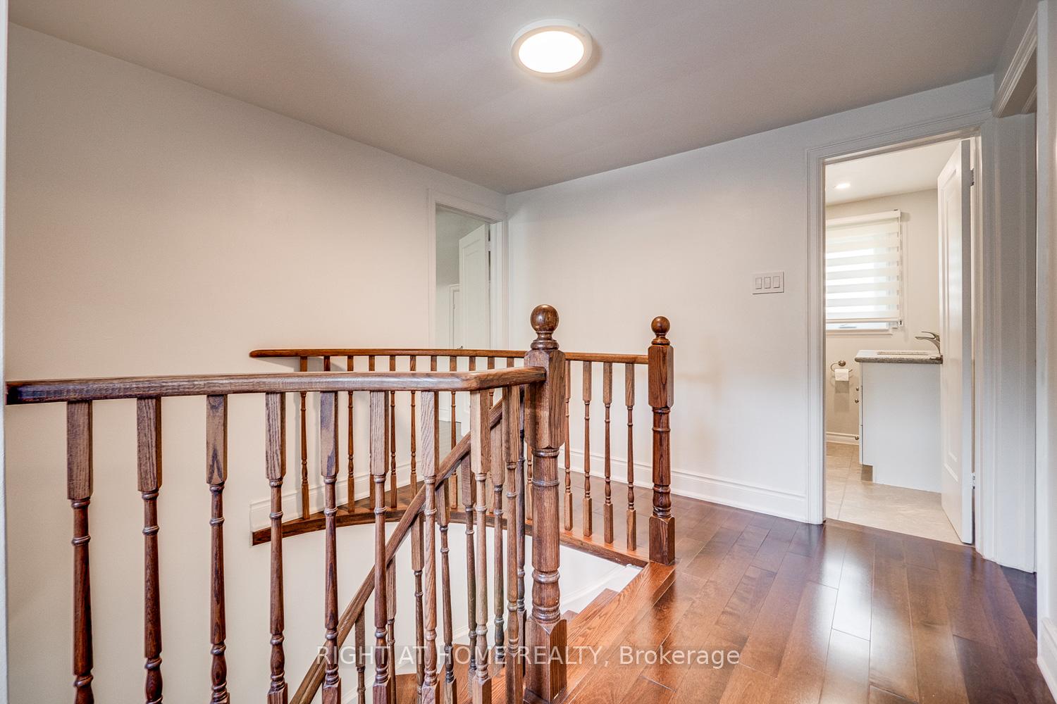 Photo 23 of 76 Caribou Road E, Toronto, Bedford Park-Nortown — HOMEH