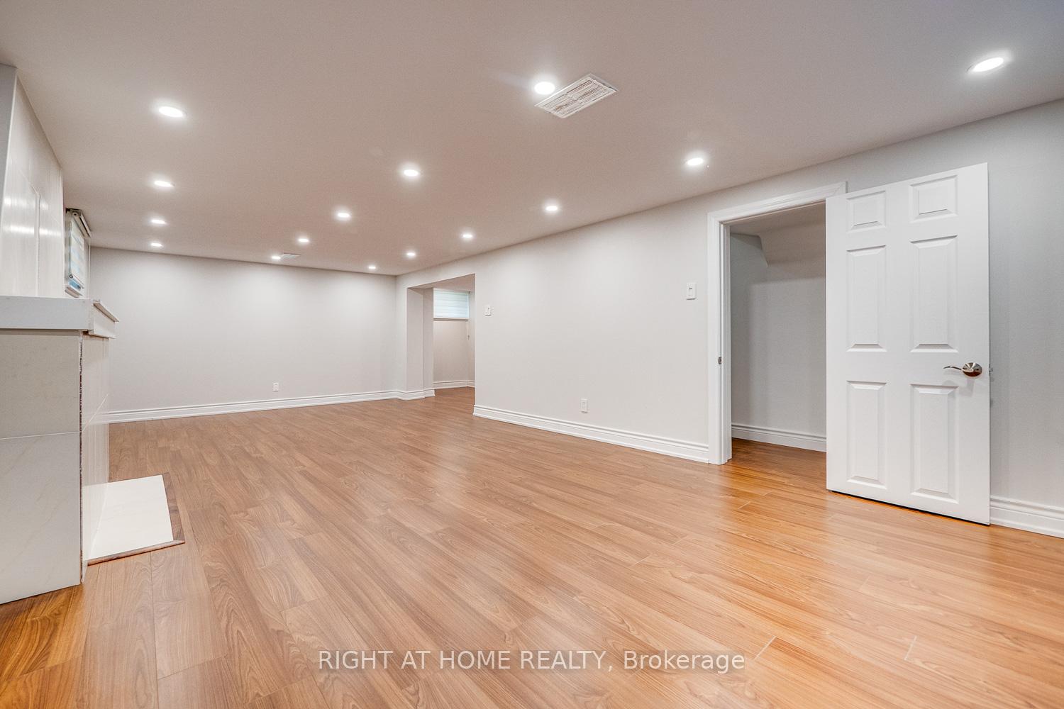 Photo 34 of 76 Caribou Road E, Toronto, Bedford Park-Nortown — HOMEH