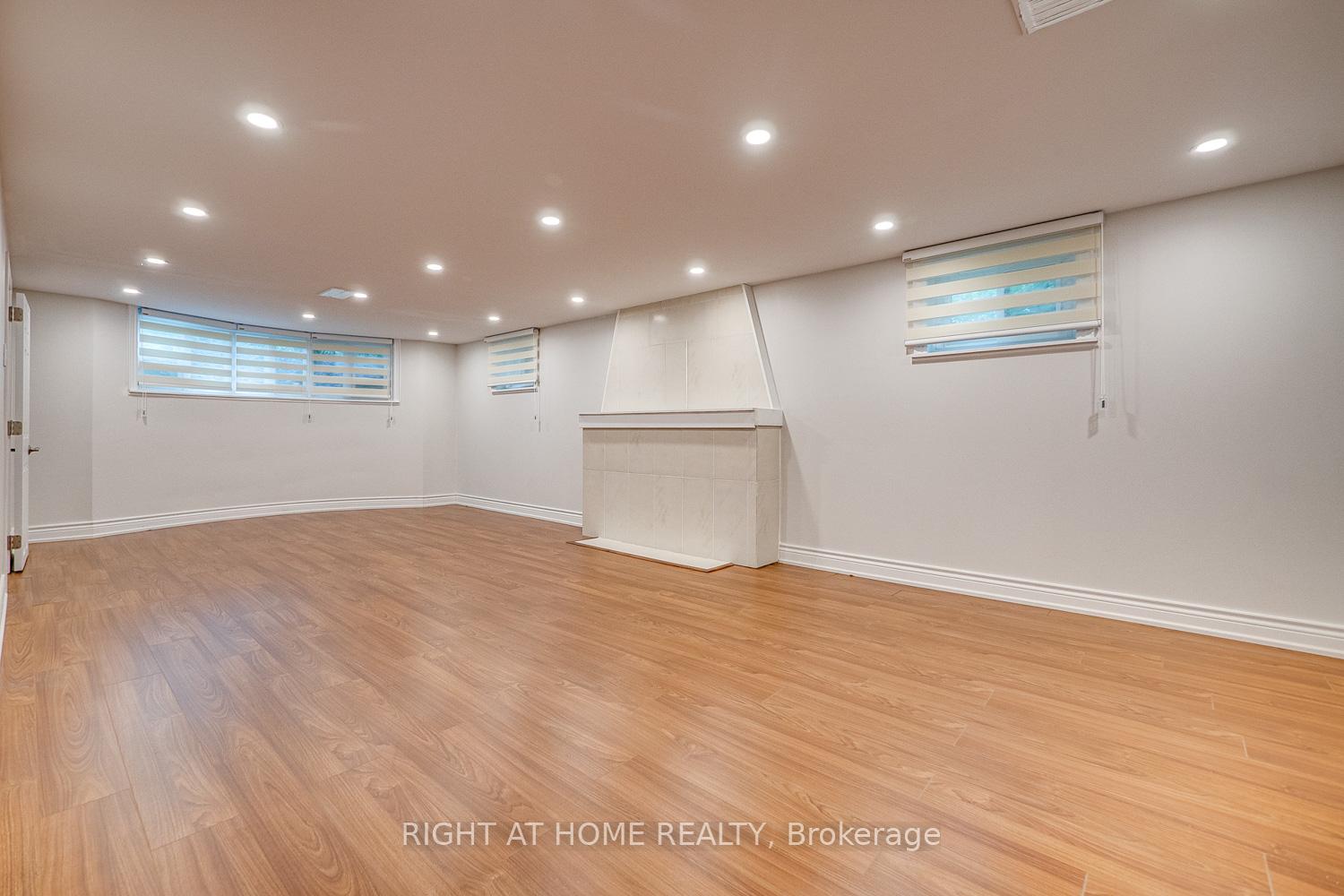 Photo 36 of 76 Caribou Road E, Toronto, Bedford Park-Nortown — HOMEH