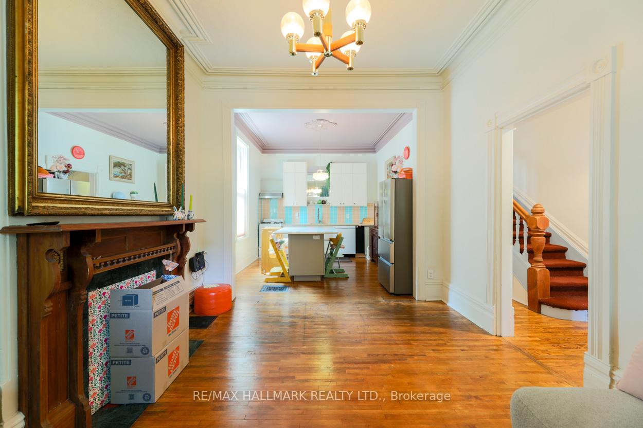 Photo 6 of Unit Main & Upper, 370 Sackville Street, Toronto, Cabbagetown-South St. James Town — HOMEH