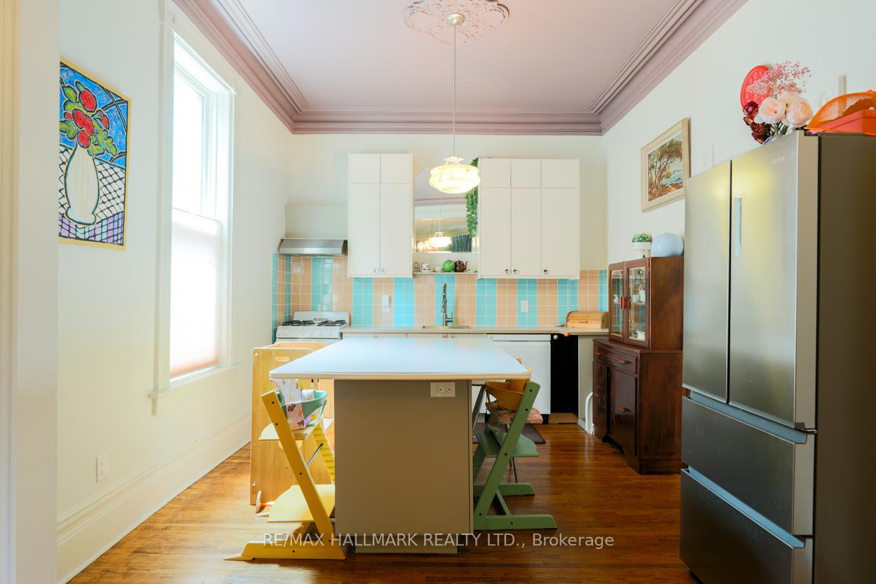 Photo 11 of Unit Main & Upper, 370 Sackville Street, Toronto, Cabbagetown-South St. James Town — HOMEH