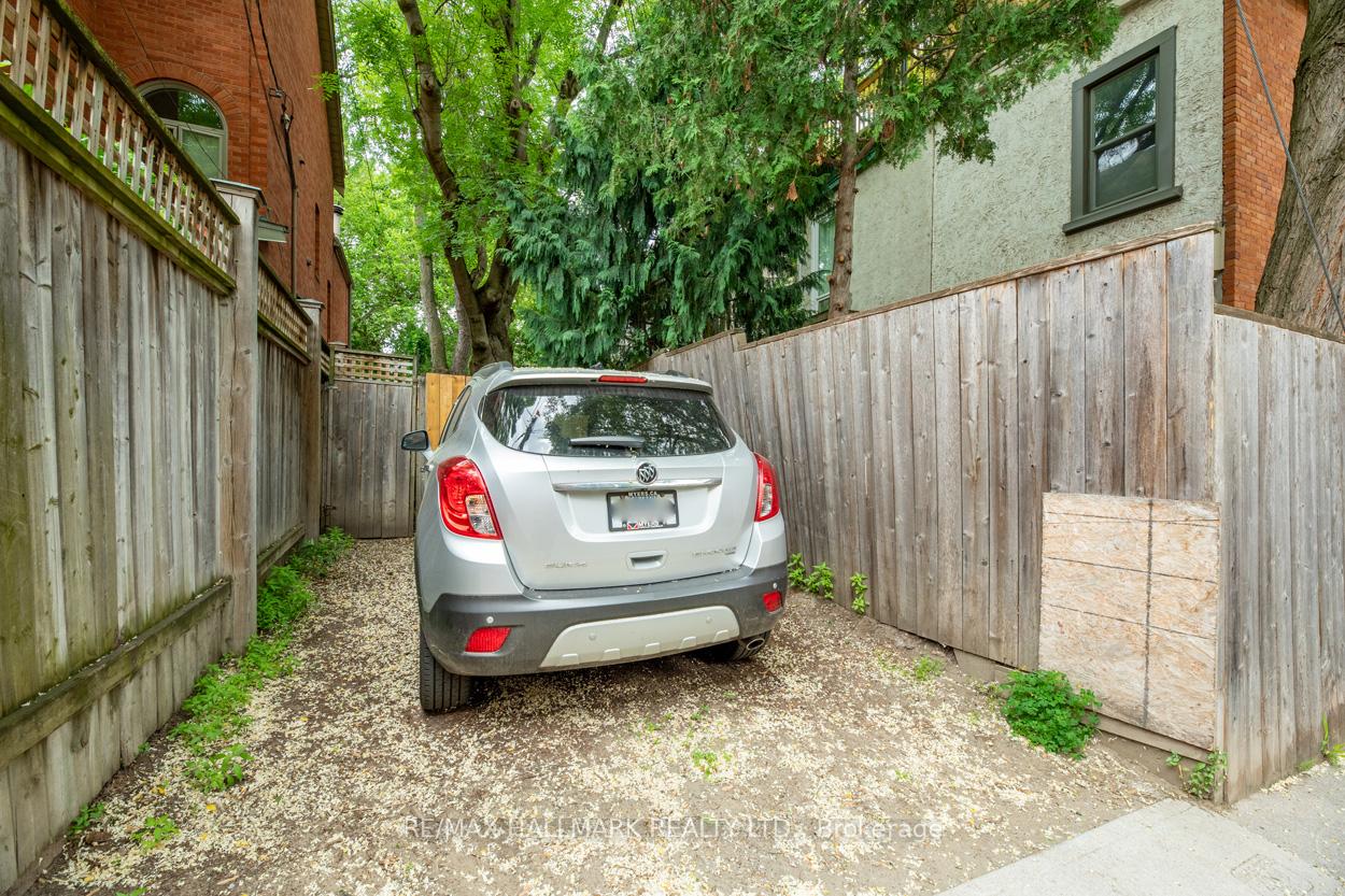 Photo 24 of Unit Main & Upper, 370 Sackville Street, Toronto, Cabbagetown-South St. James Town — HOMEH