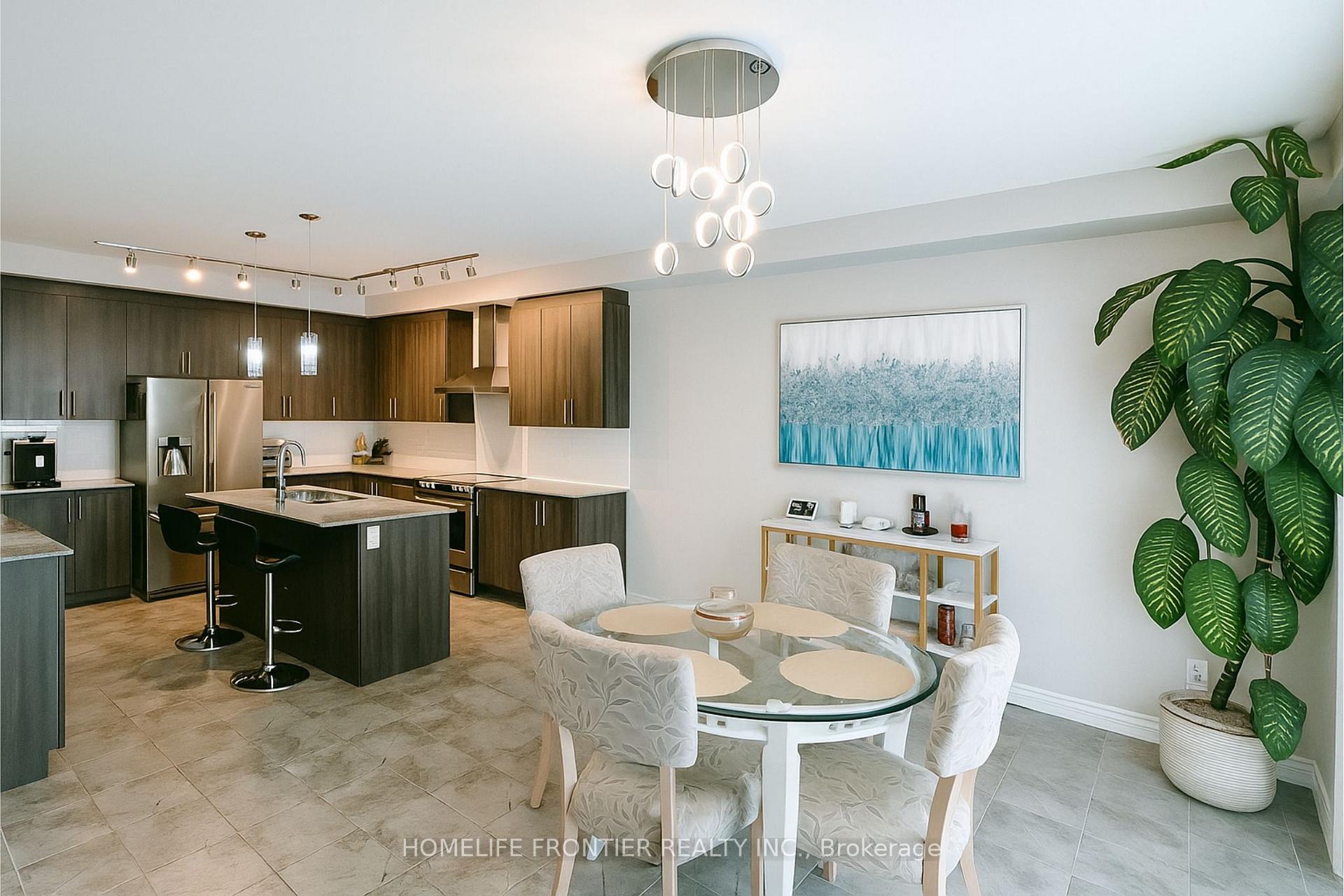 Photo 4 of 2063 Webster Boulevard, Innisfil, Alcona — HOMEH