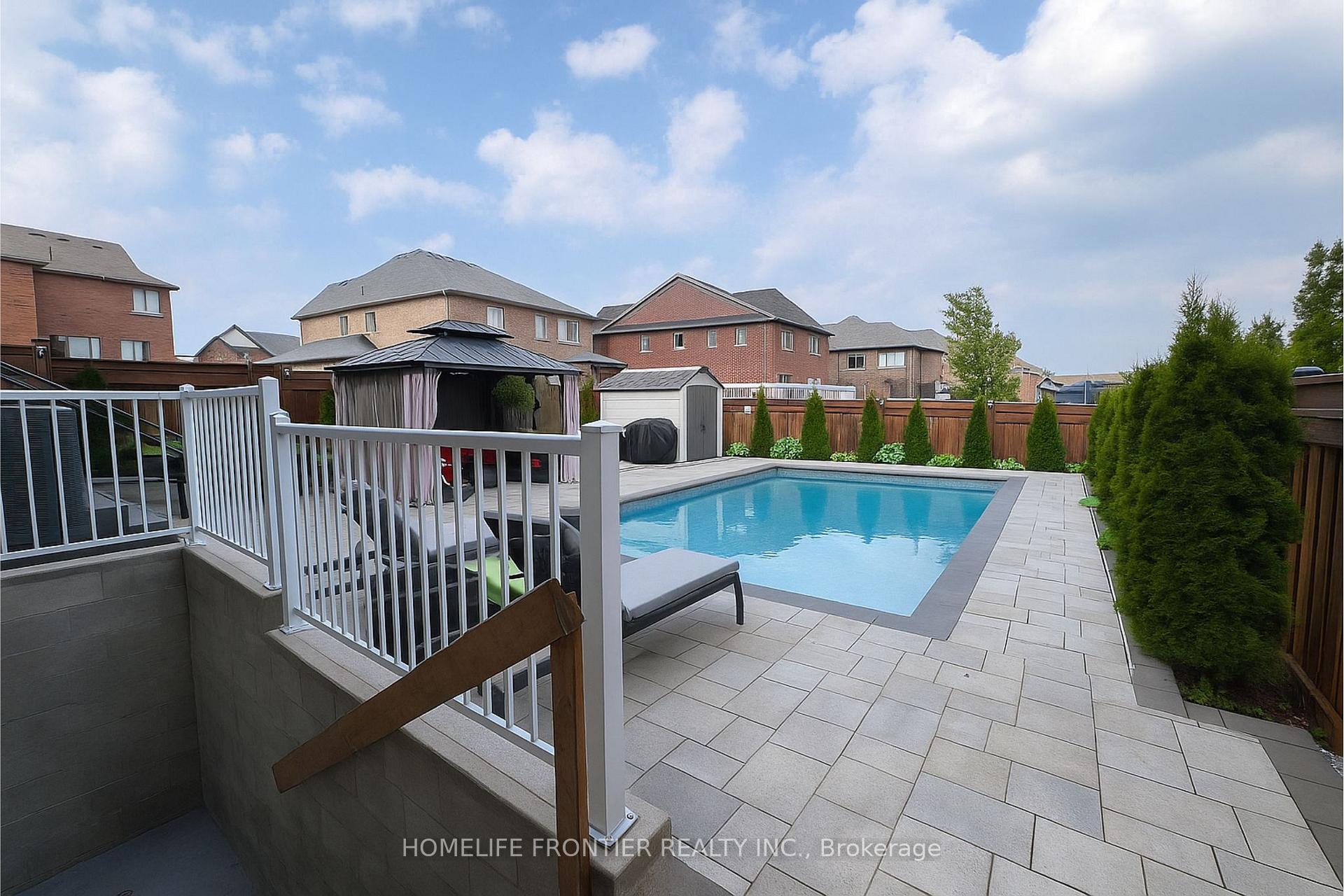Photo 18 of 2063 Webster Boulevard, Innisfil, Alcona — HOMEH