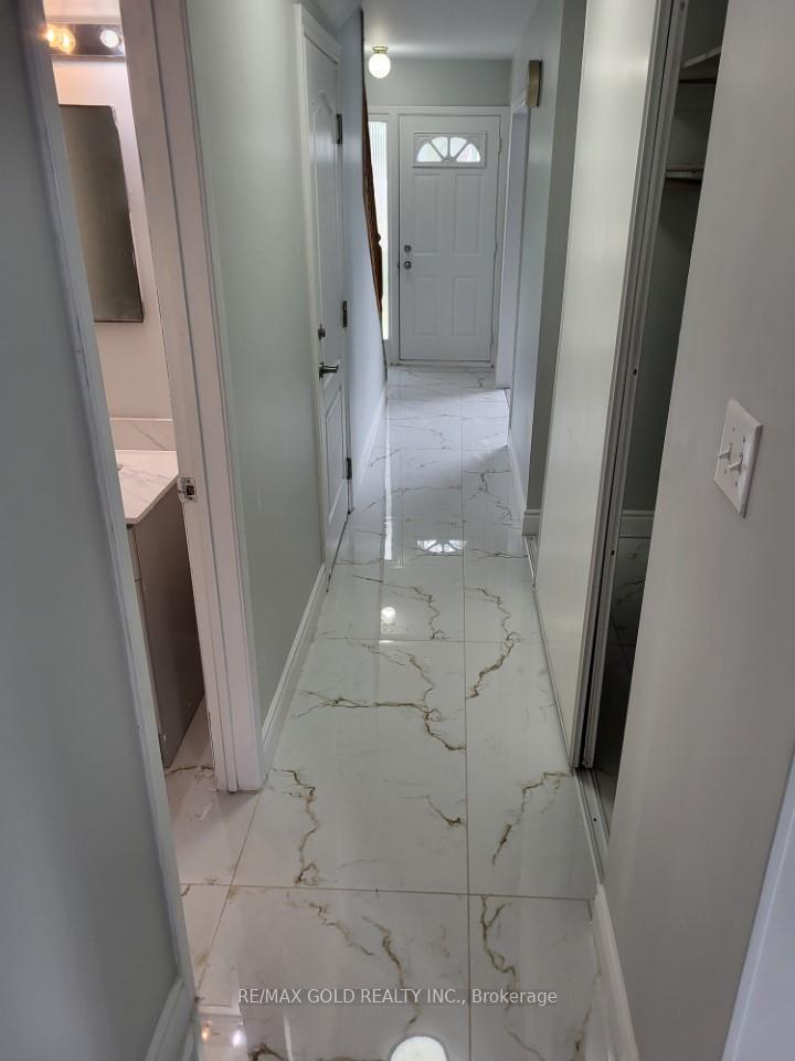 Photo 2 of 31 Seaborn Road, Brampton, Madoc — HOMEH