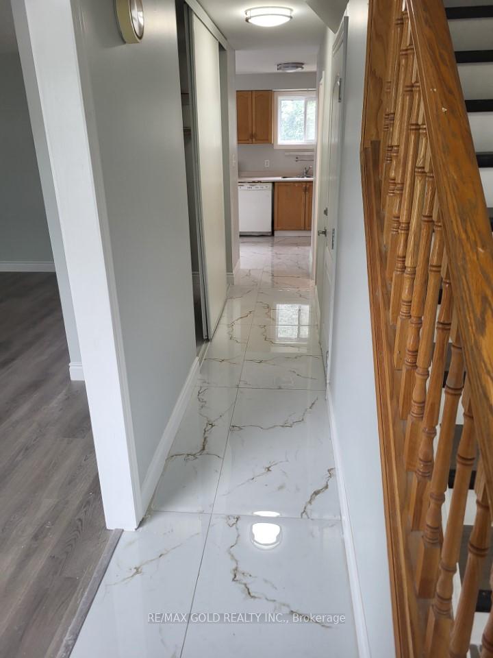 Photo 3 of 31 Seaborn Road, Brampton, Madoc — HOMEH