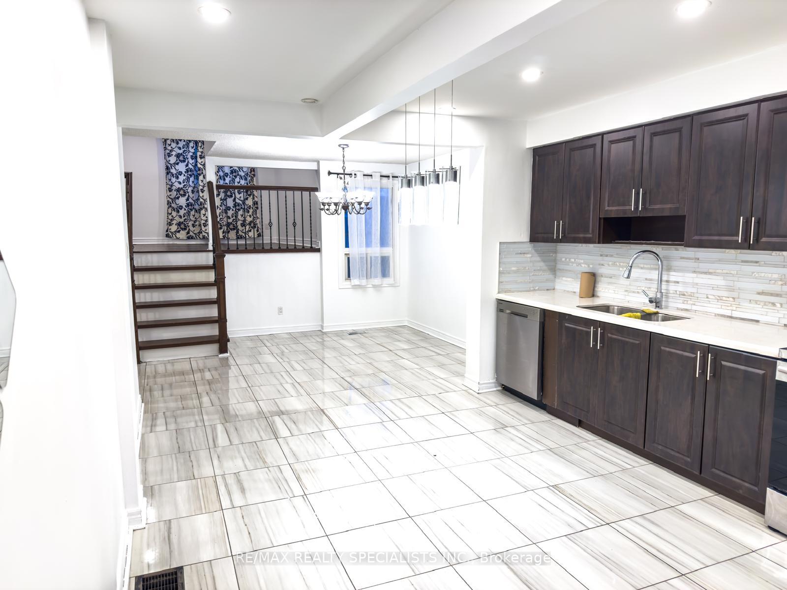 Photo 6 of Unit Upper, 369 Hansen Road, Brampton, Madoc — HOMEH
