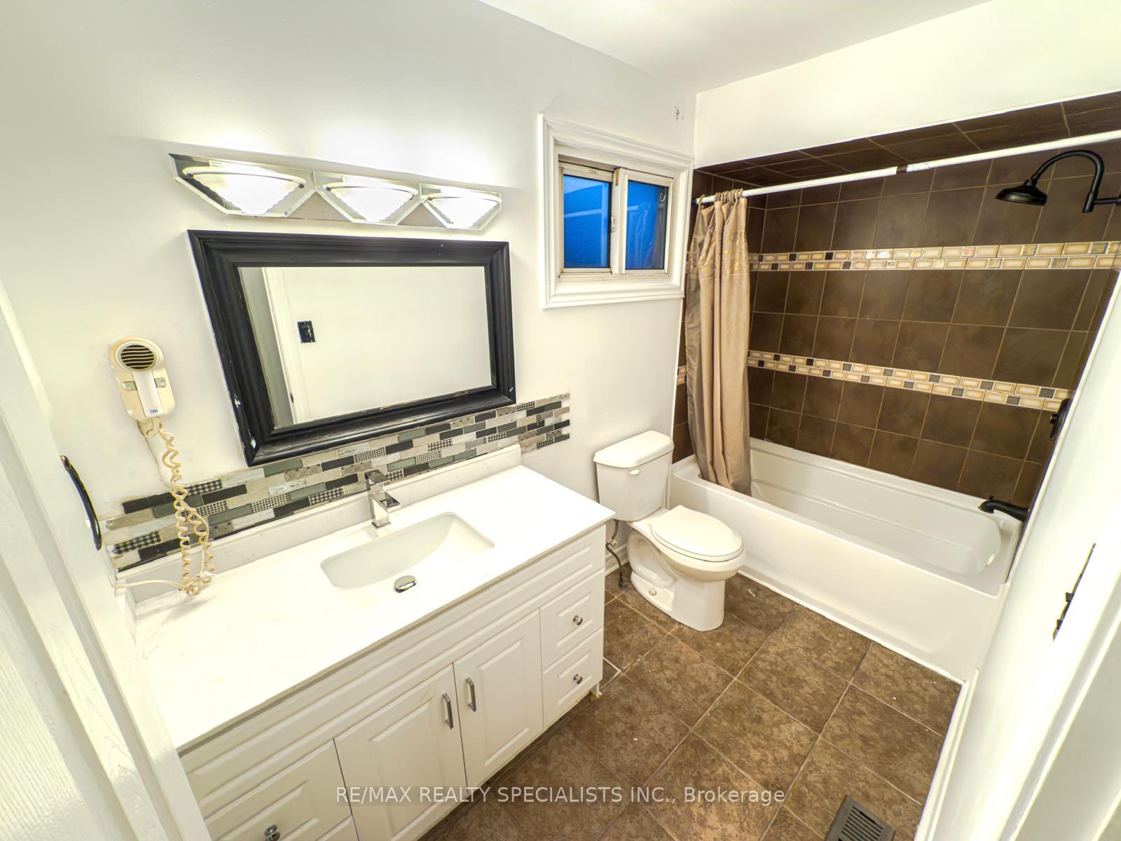 Photo 12 of Unit Upper, 369 Hansen Road, Brampton, Madoc — HOMEH