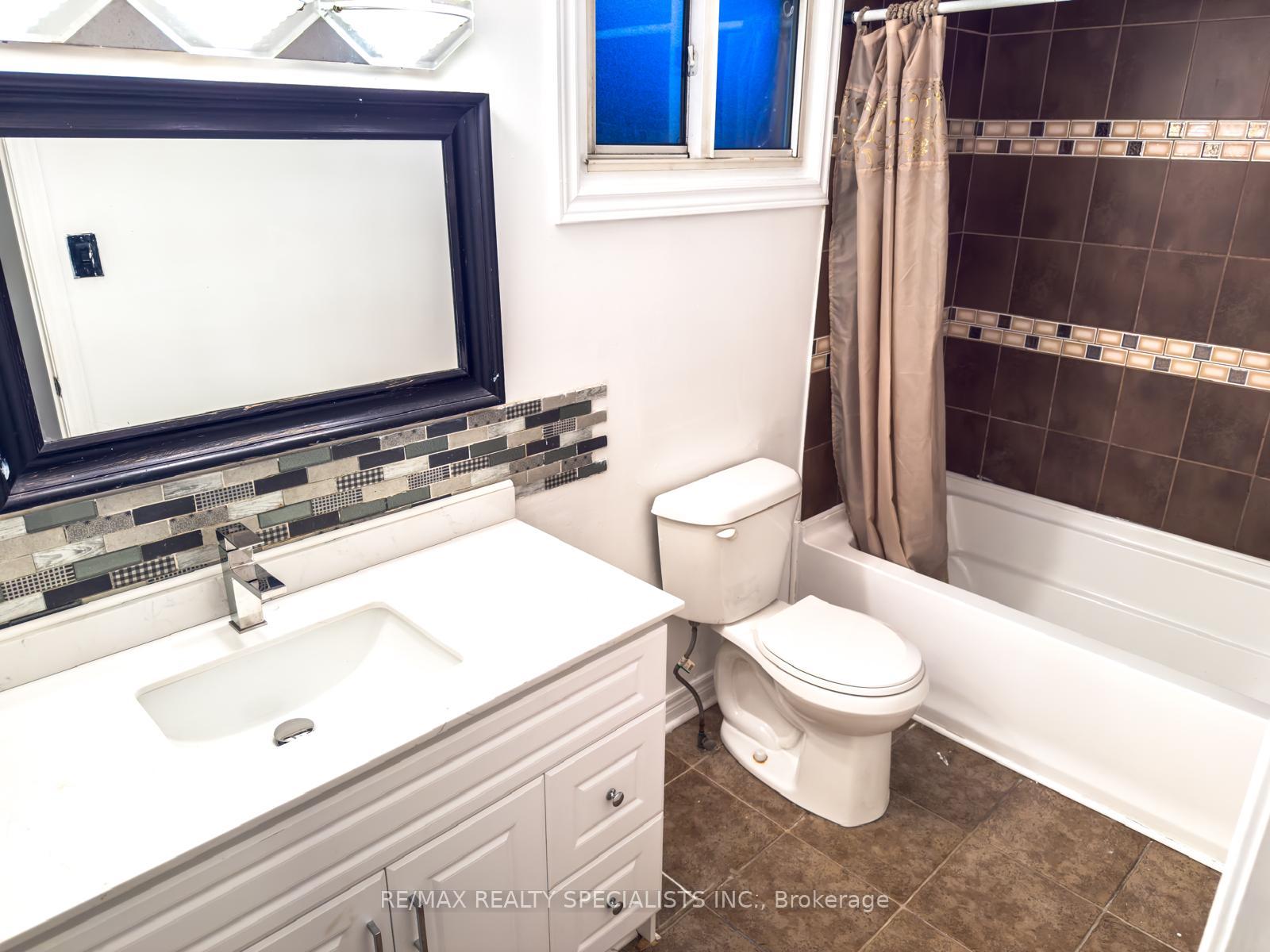 Photo 11 of Unit Upper, 369 Hansen Road, Brampton, Madoc — HOMEH