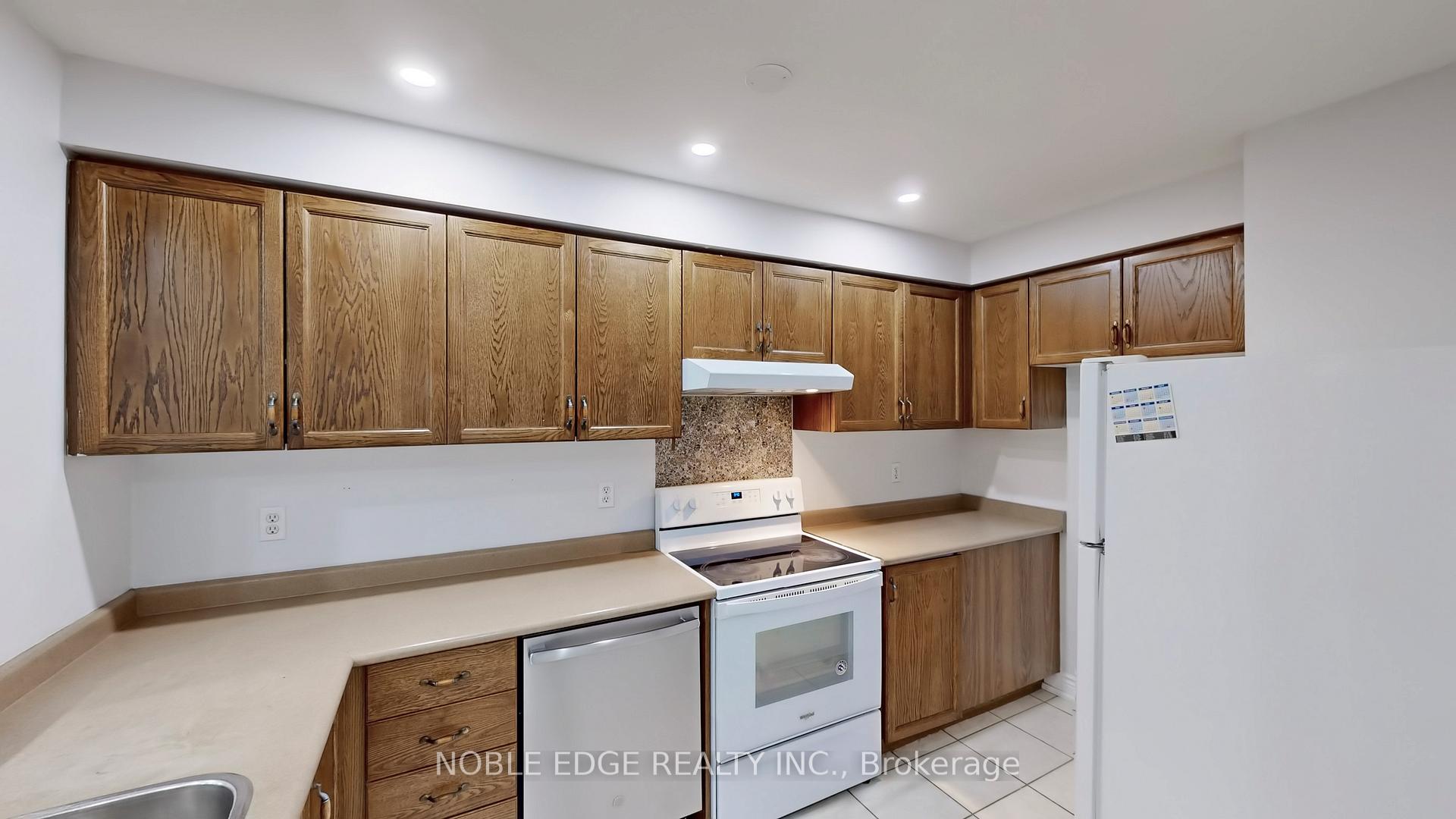 Photo 5 of 28 Zebra Trail, Brampton, Sandringham-Wellington — HOMEH