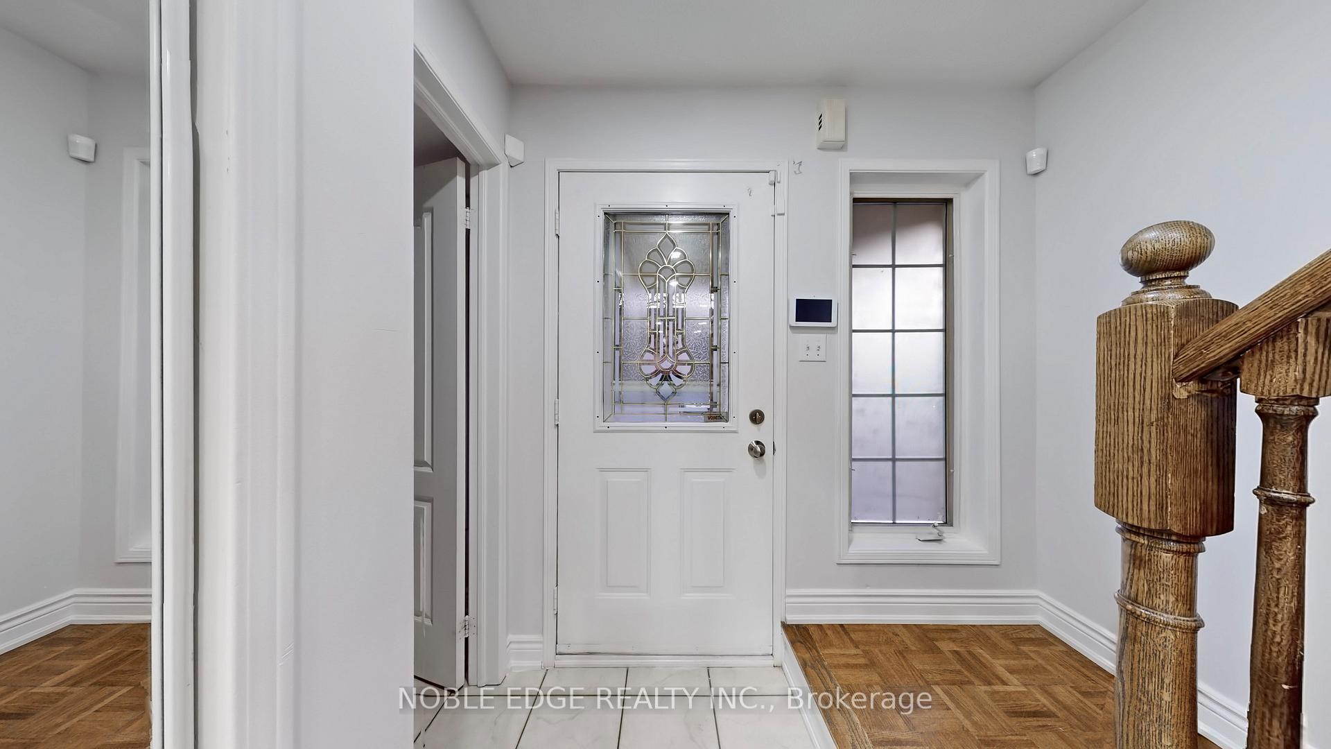 Photo 10 of 28 Zebra Trail, Brampton, Sandringham-Wellington — HOMEH