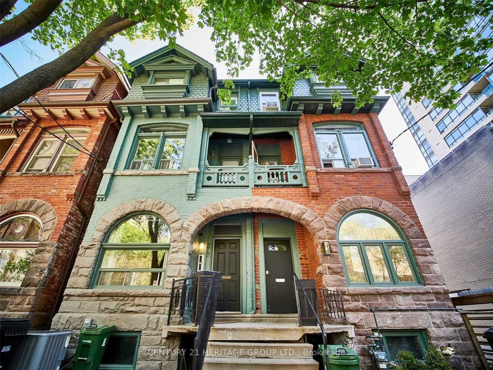 Photo 1 of Unit 1, 305 Mutual Street, Toronto, Church-Yonge Corridor — HOMEH
