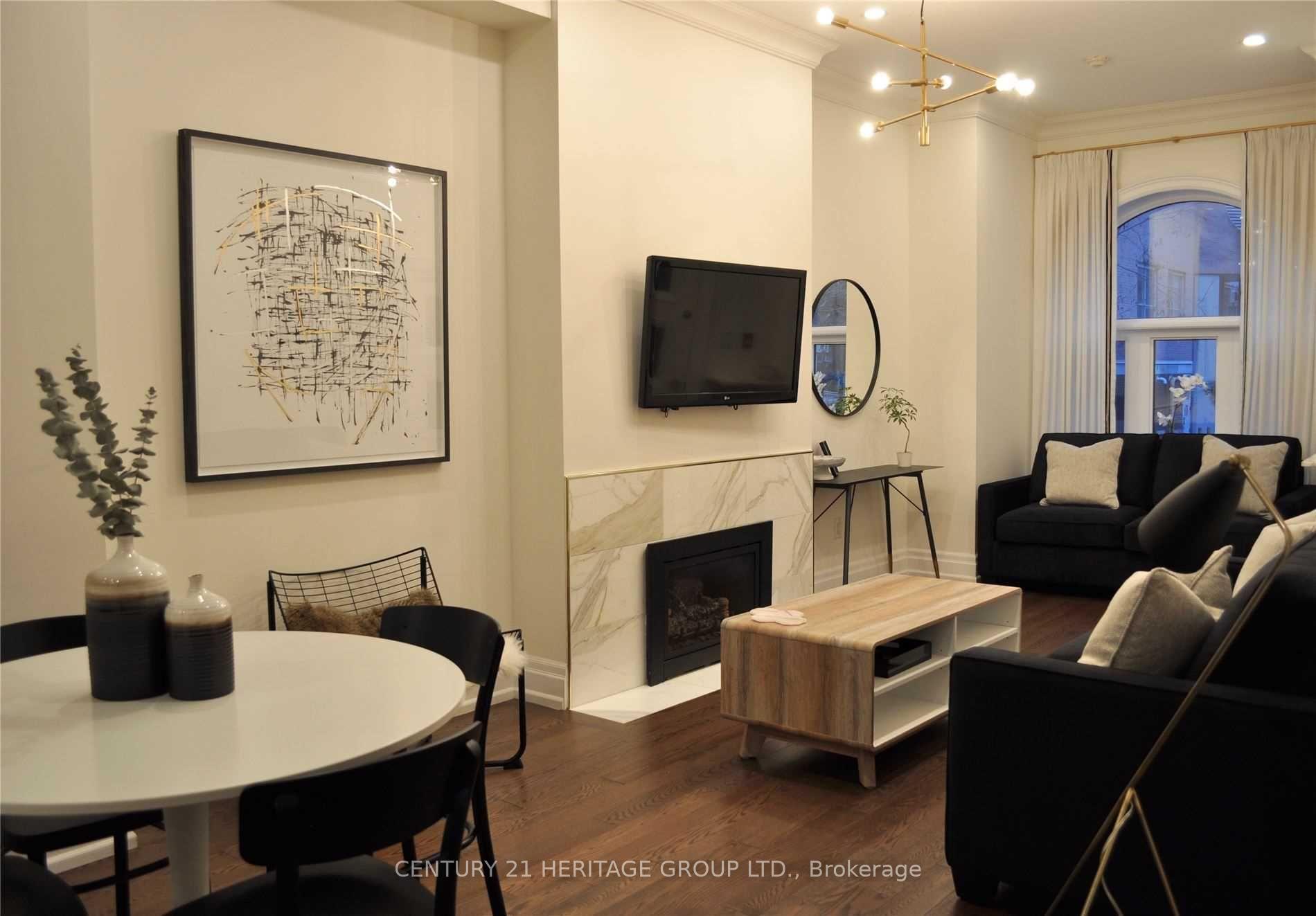 Photo 2 of Unit 1, 305 Mutual Street, Toronto, Church-Yonge Corridor — HOMEH