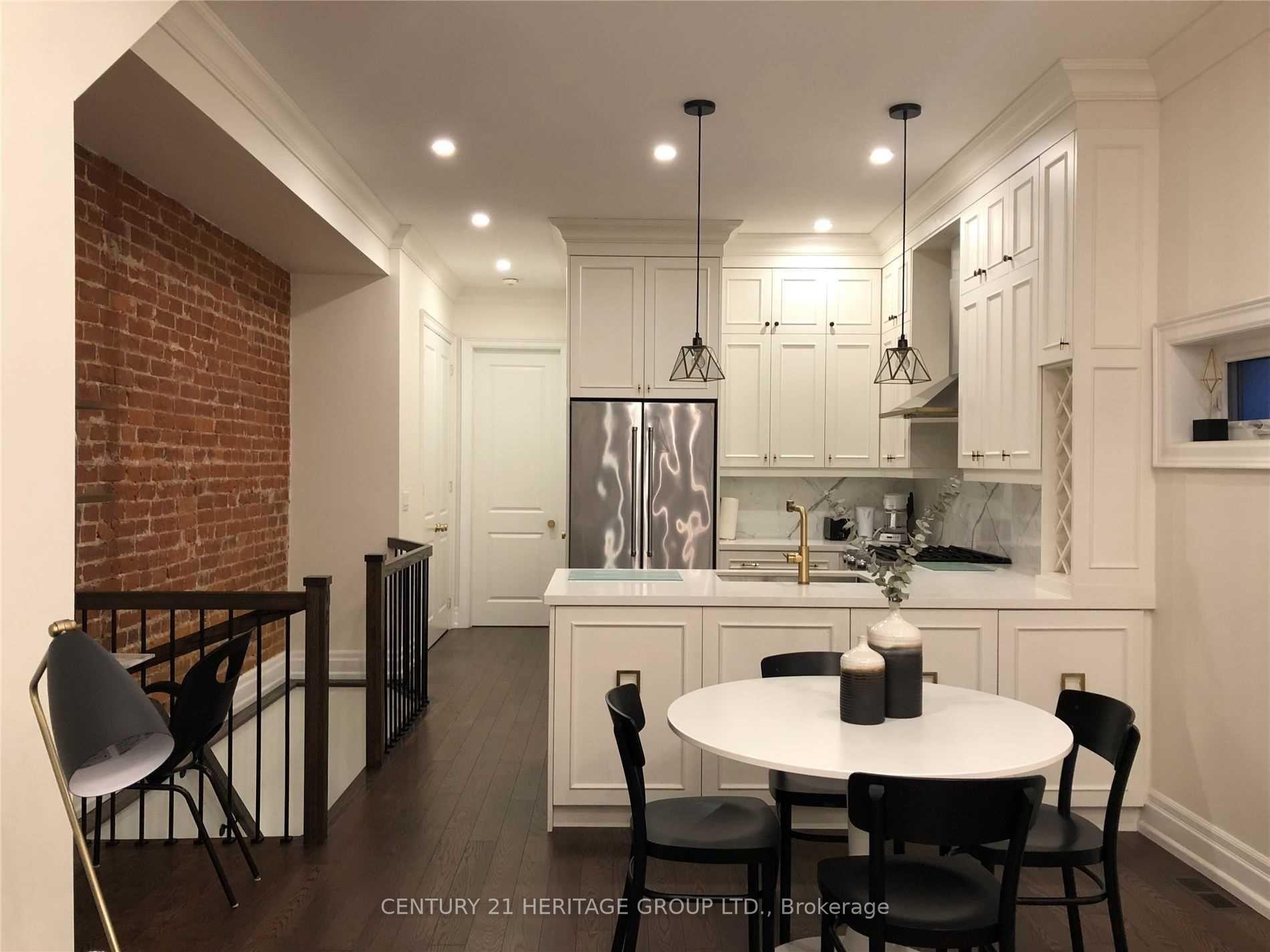 Photo 3 of Unit 1, 305 Mutual Street, Toronto, Church-Yonge Corridor — HOMEH