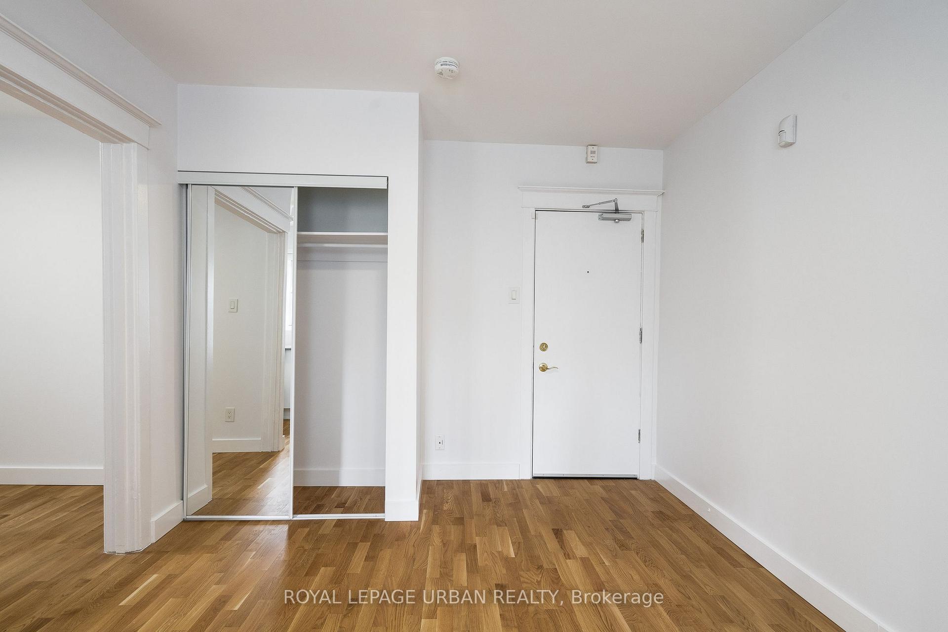 Photo 4 of Unit 212, 50 Gloucester Street, Toronto, Church-Yonge Corridor — HOMEH