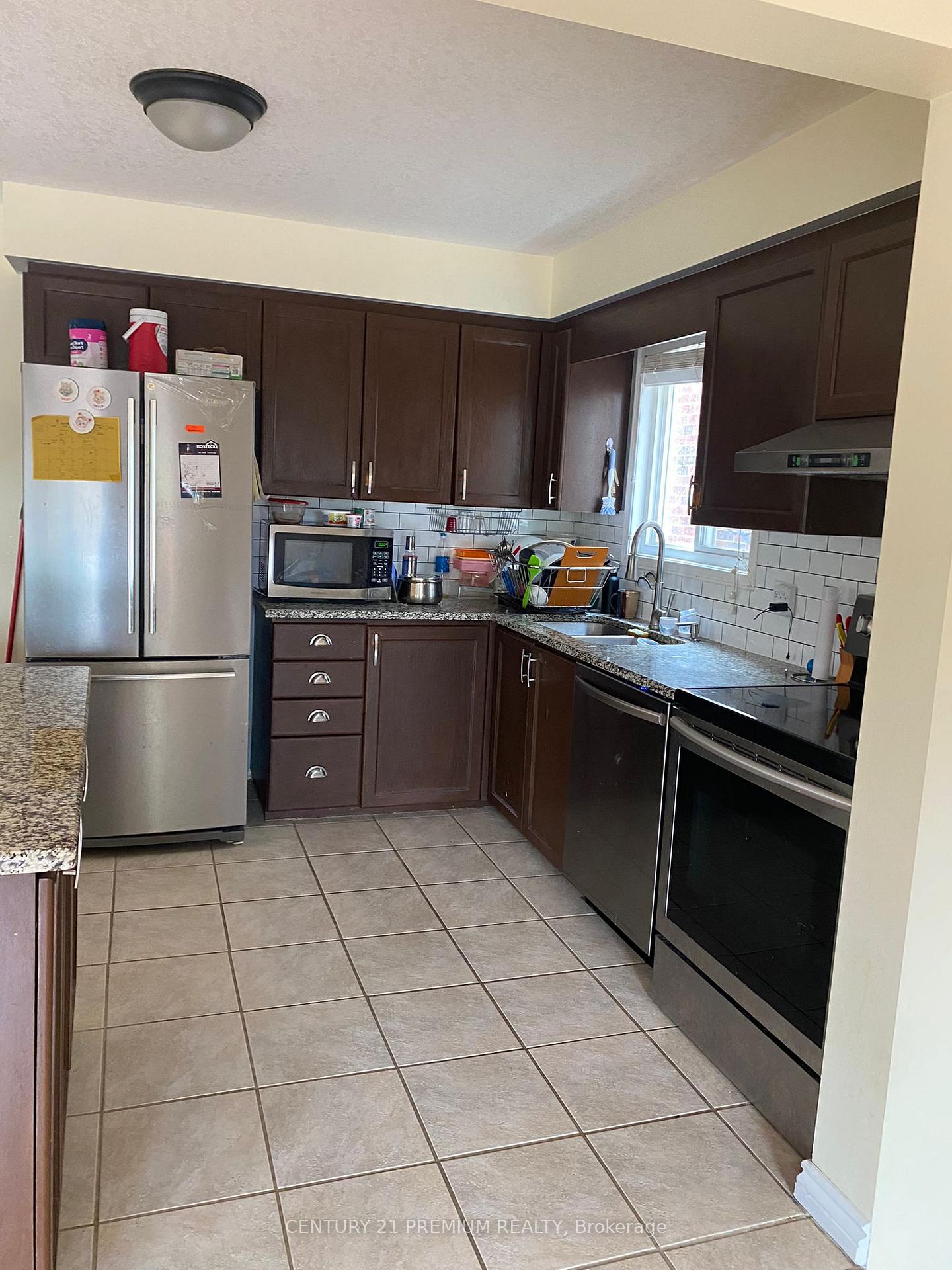 Photo 8 of 640 Activa Avenue, Kitchener — HOMEH