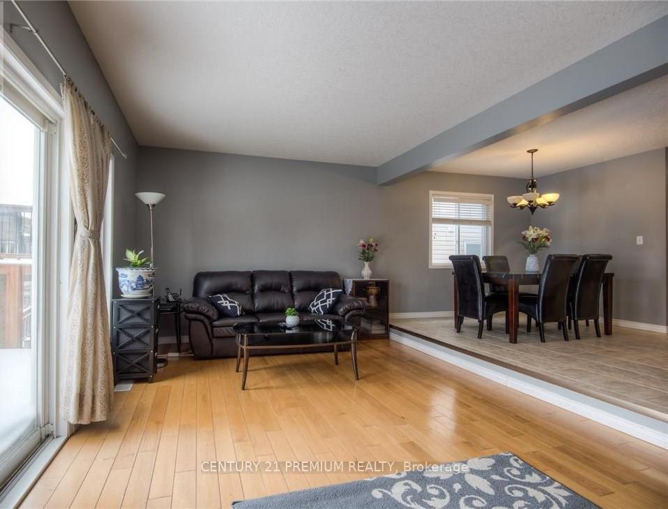 Photo 6 of 640 Activa Avenue, Kitchener — HOMEH