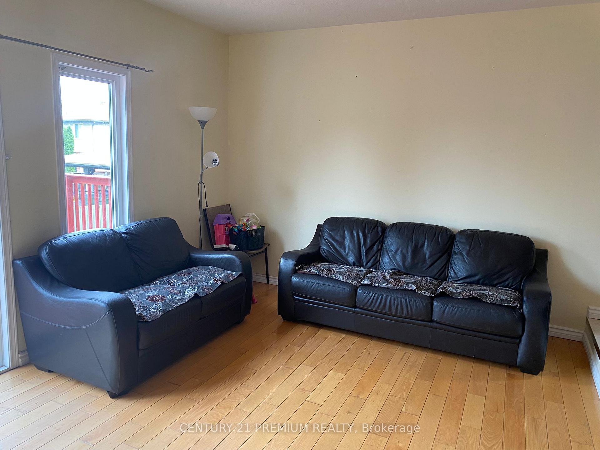 Photo 9 of 640 Activa Avenue, Kitchener — HOMEH