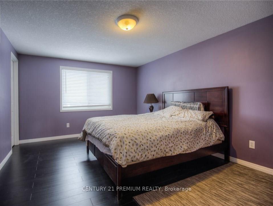 Photo 14 of 640 Activa Avenue, Kitchener — HOMEH