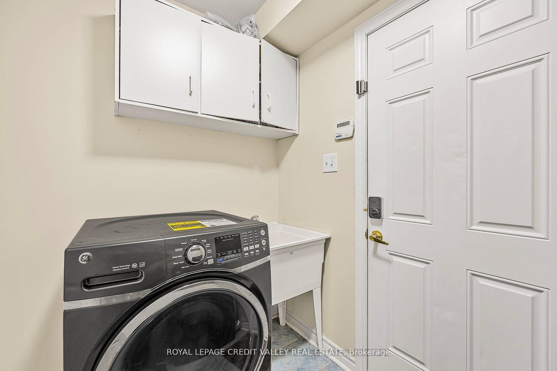 Photo 17 of 157 Succession Crescent, Barrie, Innis-Shore — HOMEH