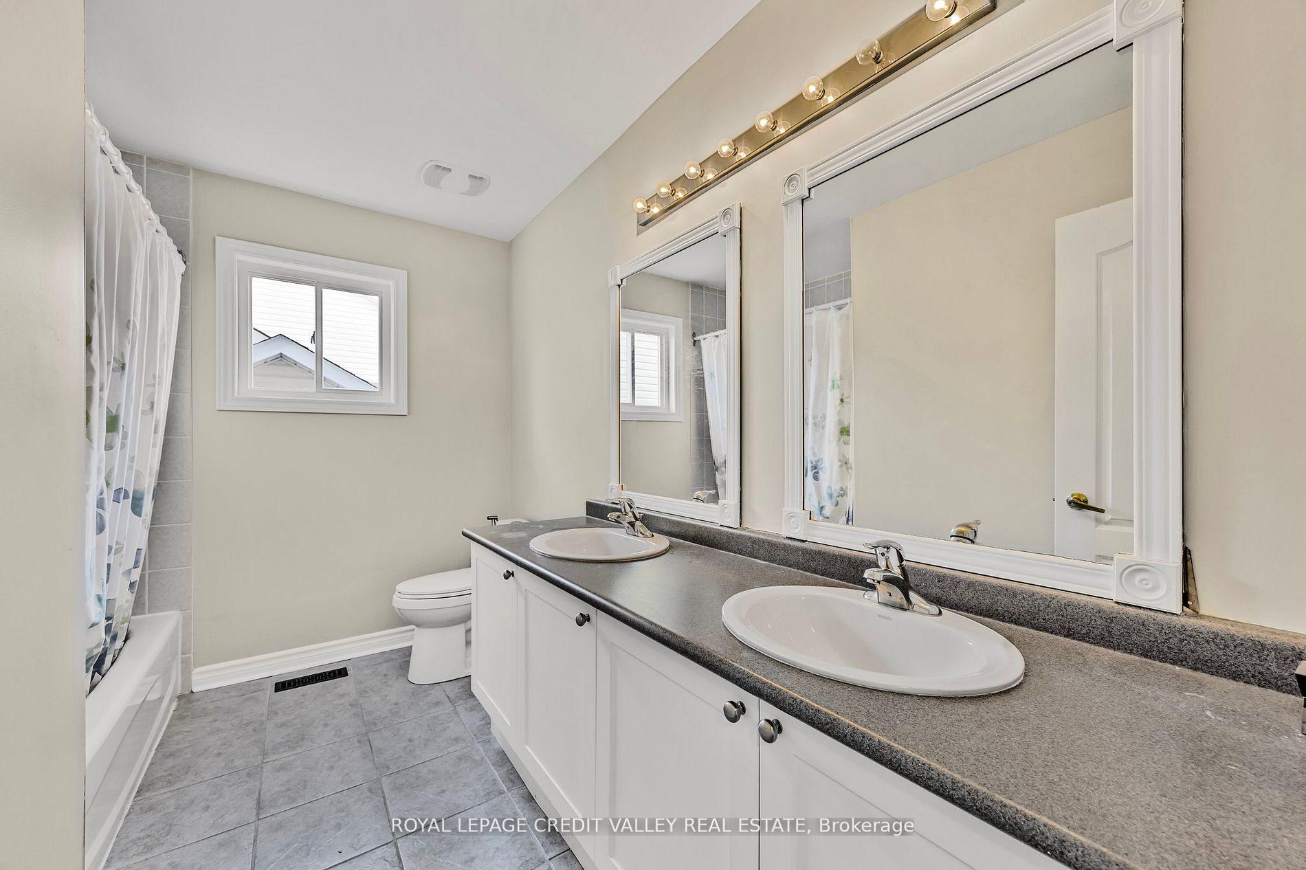 Photo 26 of 157 Succession Crescent, Barrie, Innis-Shore — HOMEH