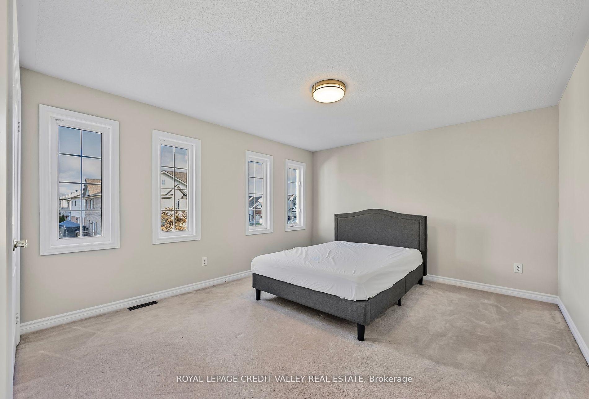 Photo 30 of 157 Succession Crescent, Barrie, Innis-Shore — HOMEH