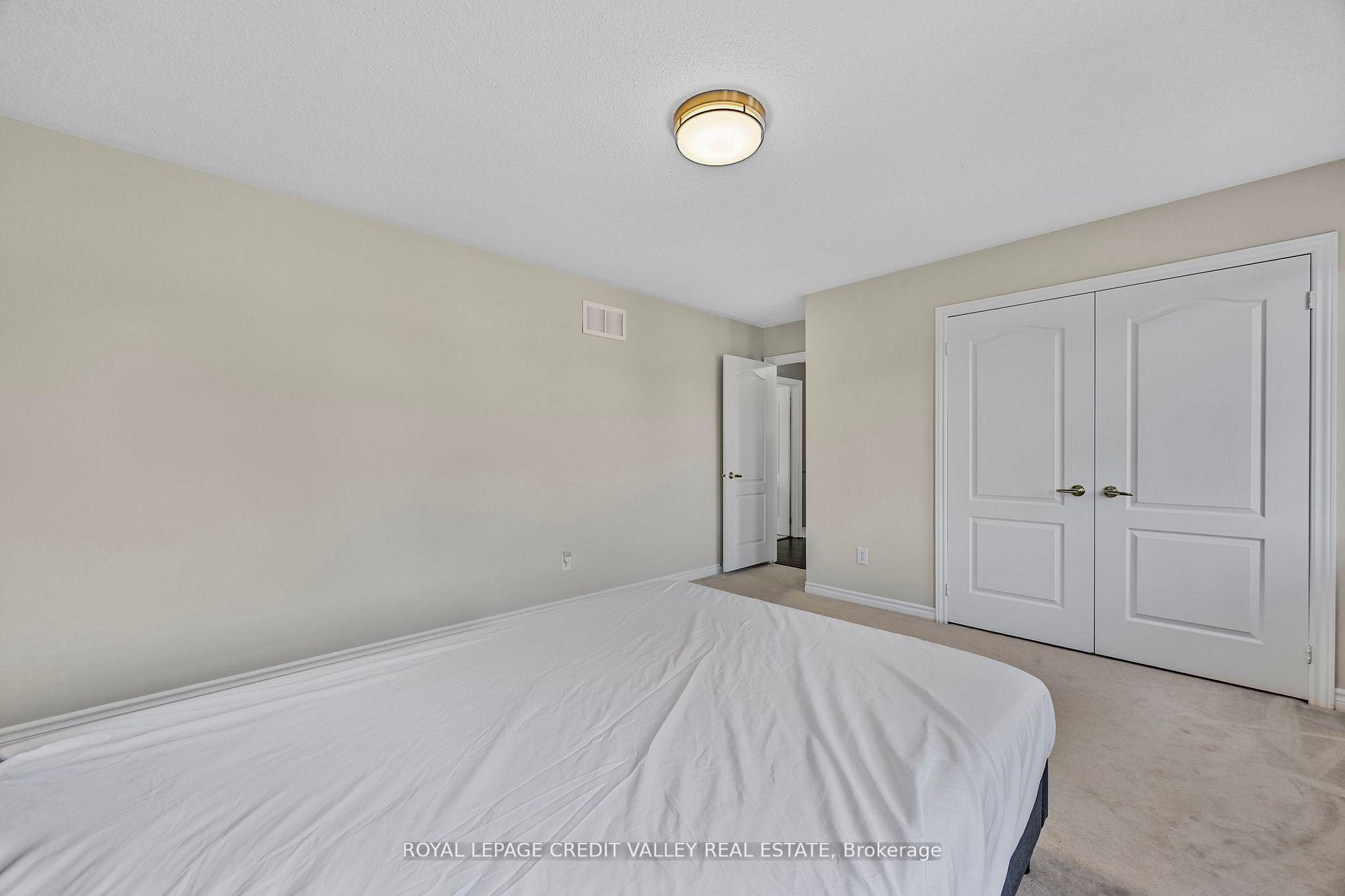 Photo 33 of 157 Succession Crescent, Barrie, Innis-Shore — HOMEH