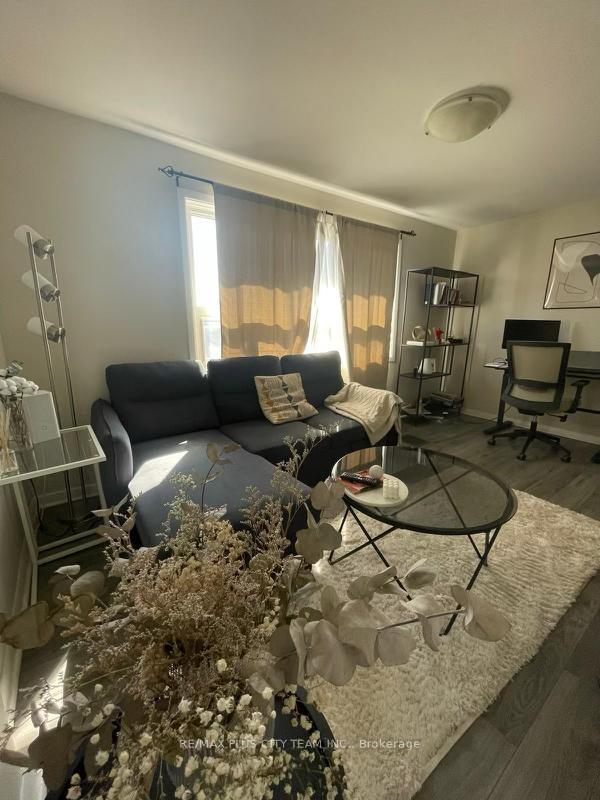 Photo 3 of Unit 2nd Flr, 580 Dufferin Street, Toronto, Little Portugal — HOMEH