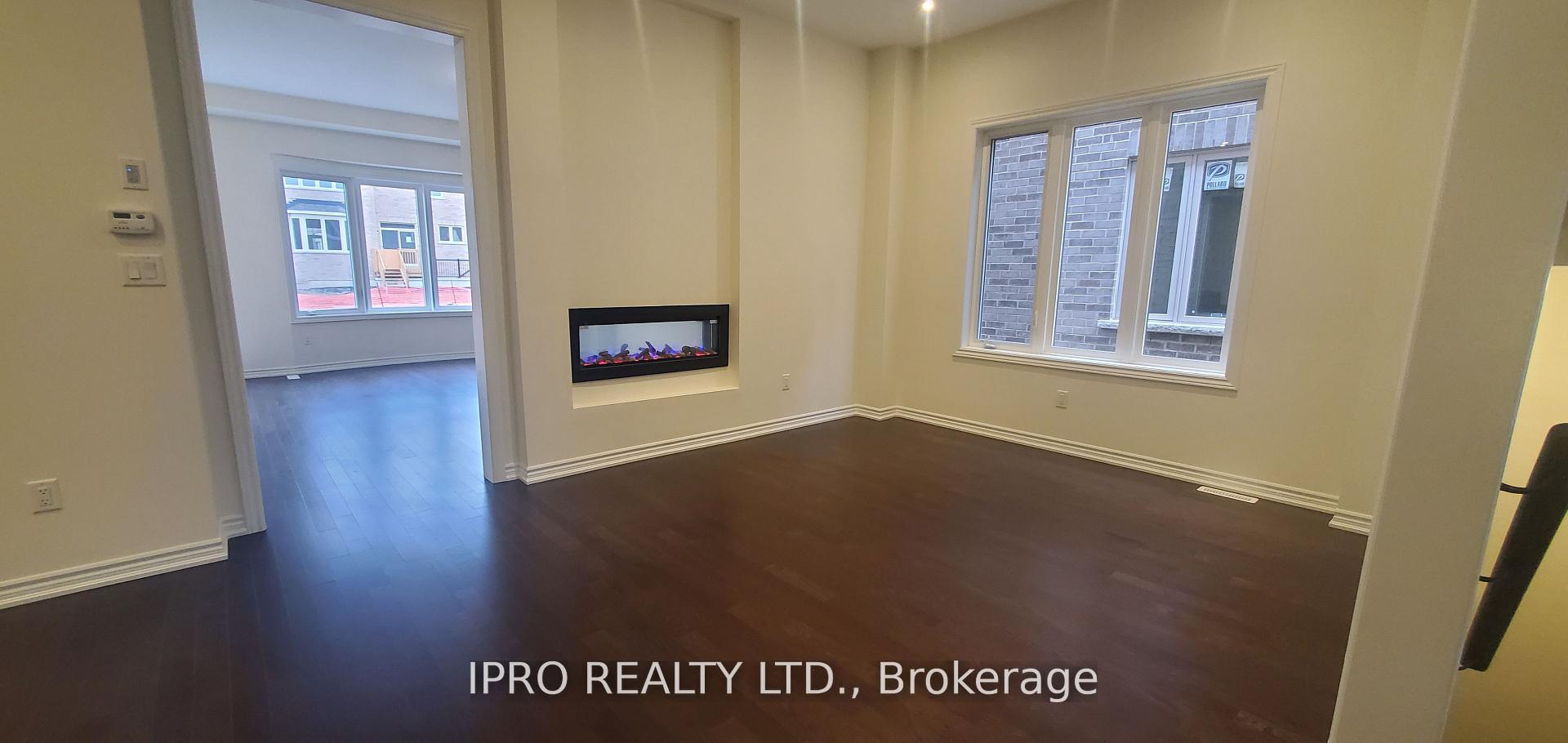 Photo 6 of 10 Northern Breeze Crescent, Whitby, Rolling Acres — HOMEH