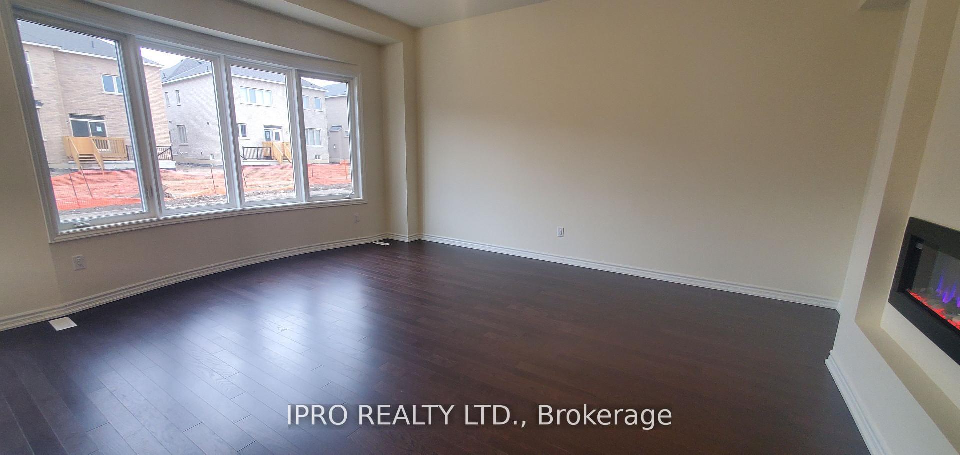 Photo 7 of 10 Northern Breeze Crescent, Whitby, Rolling Acres — HOMEH