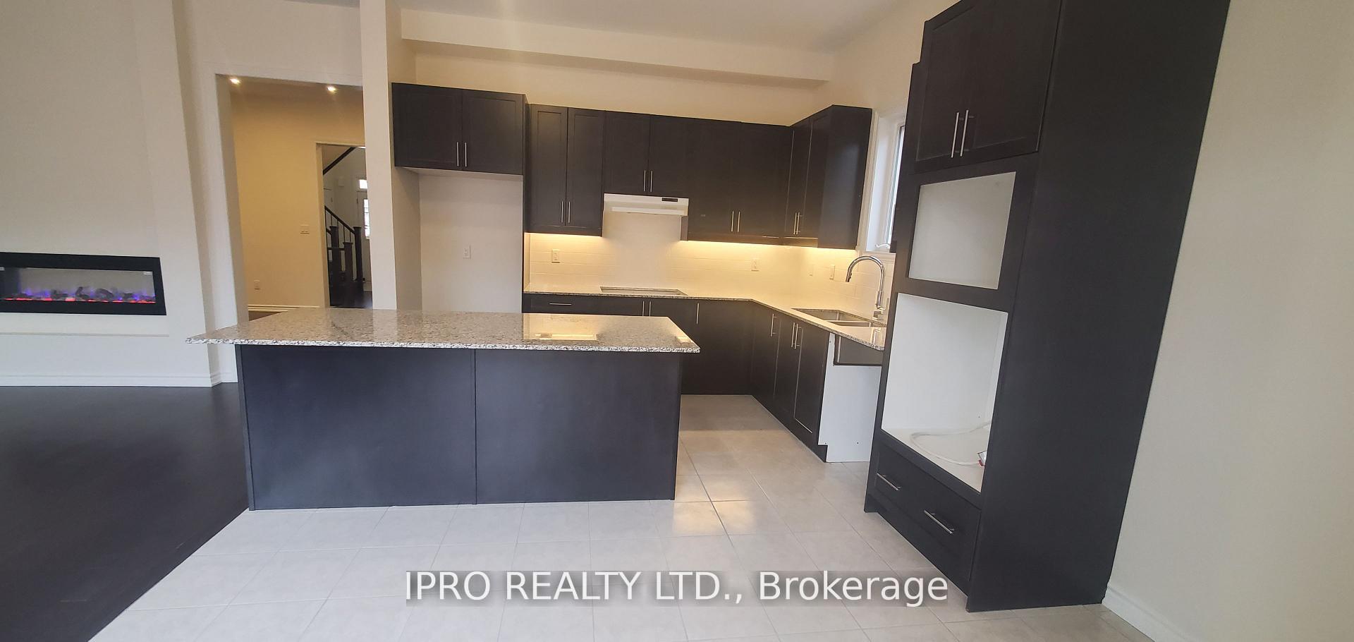 Photo 9 of 10 Northern Breeze Crescent, Whitby, Rolling Acres — HOMEH