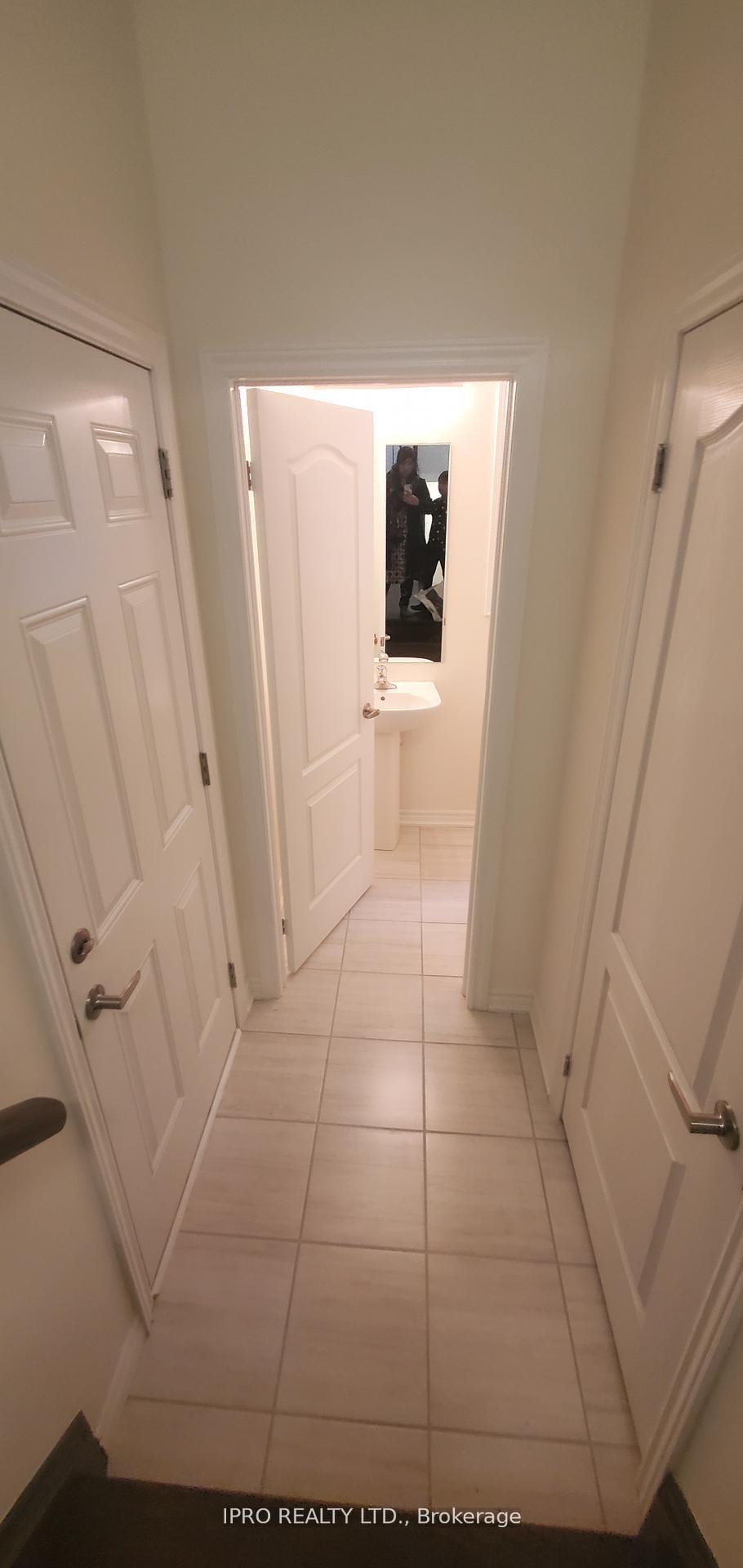 Photo 22 of 10 Northern Breeze Crescent, Whitby, Rolling Acres — HOMEH