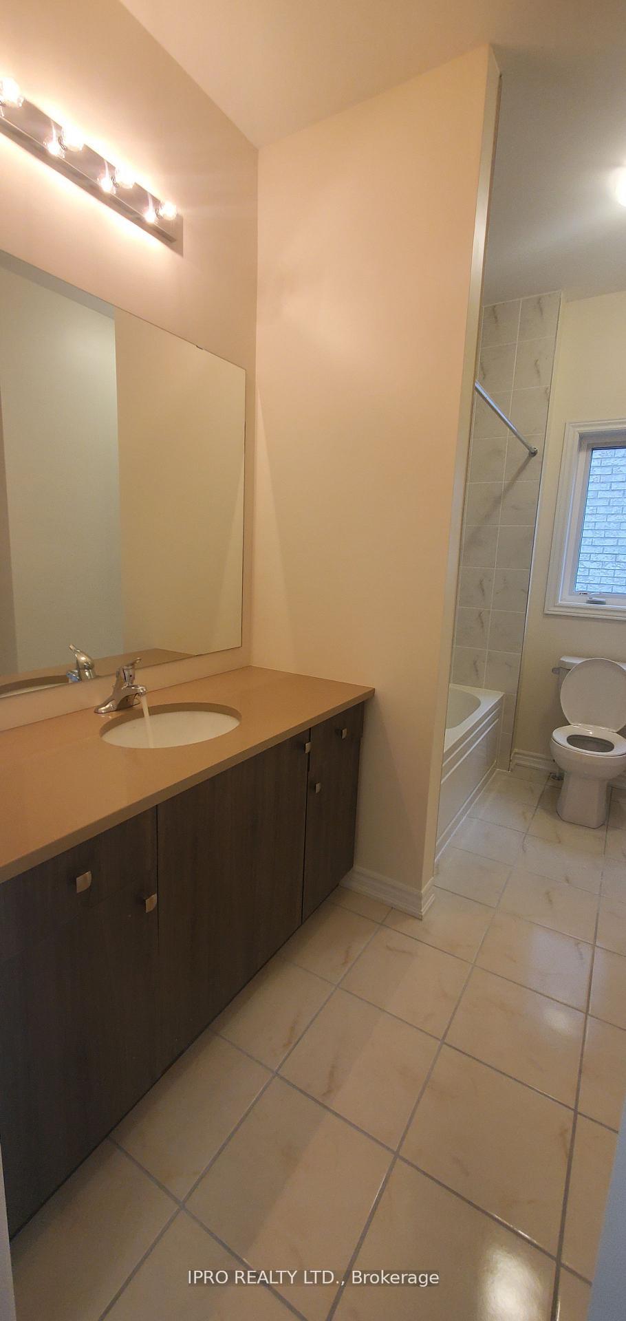 Photo 26 of 10 Northern Breeze Crescent, Whitby, Rolling Acres — HOMEH