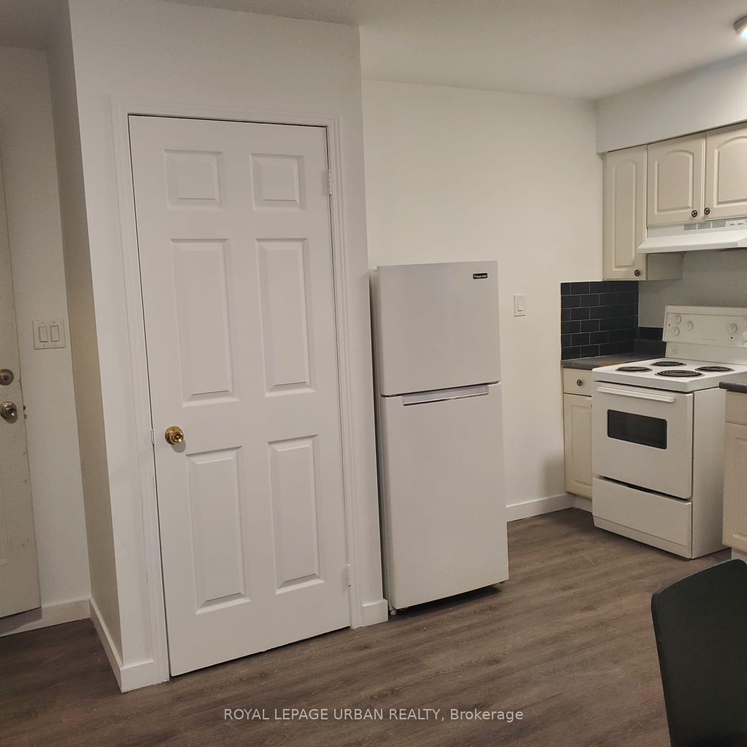 Photo 4 of Unit Unit B, 709 Danforth Avenue, Toronto, Blake-Jones — HOMEH