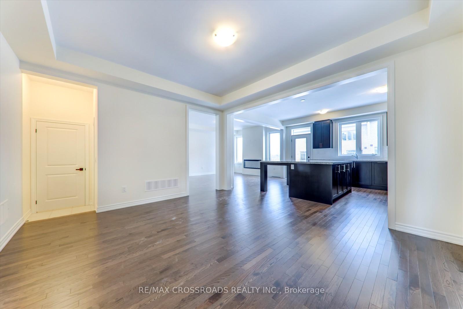 Photo 10 of 3187 Blazing Star Avenue, Pickering, Rural Pickering — HOMEH
