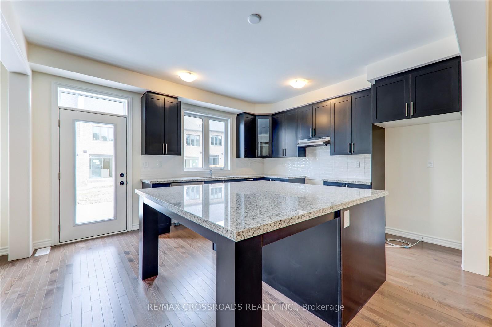 Photo 13 of 3187 Blazing Star Avenue, Pickering, Rural Pickering — HOMEH