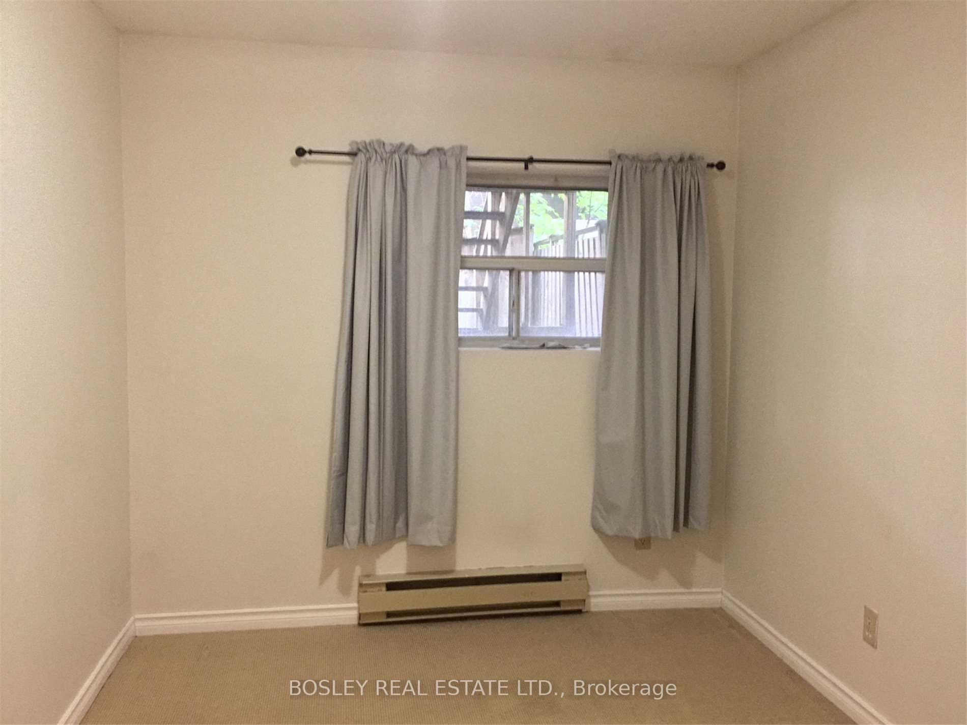 Photo 8 of Unit (B) - Lower, 33 Lorindale Avenue, Toronto, Lawrence Park North — HOMEH