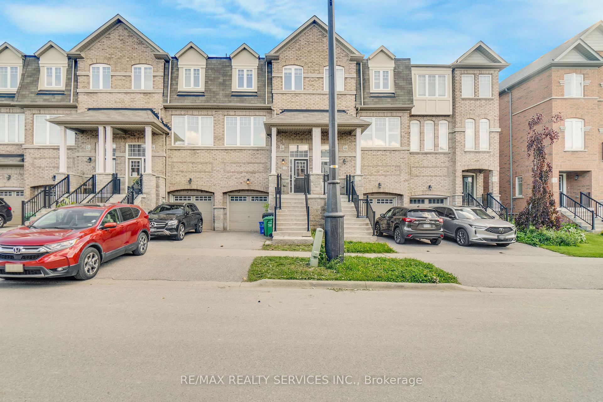 Photo 31 of 46 New Pines Trail, Brampton, Heart Lake East — HOMEH
